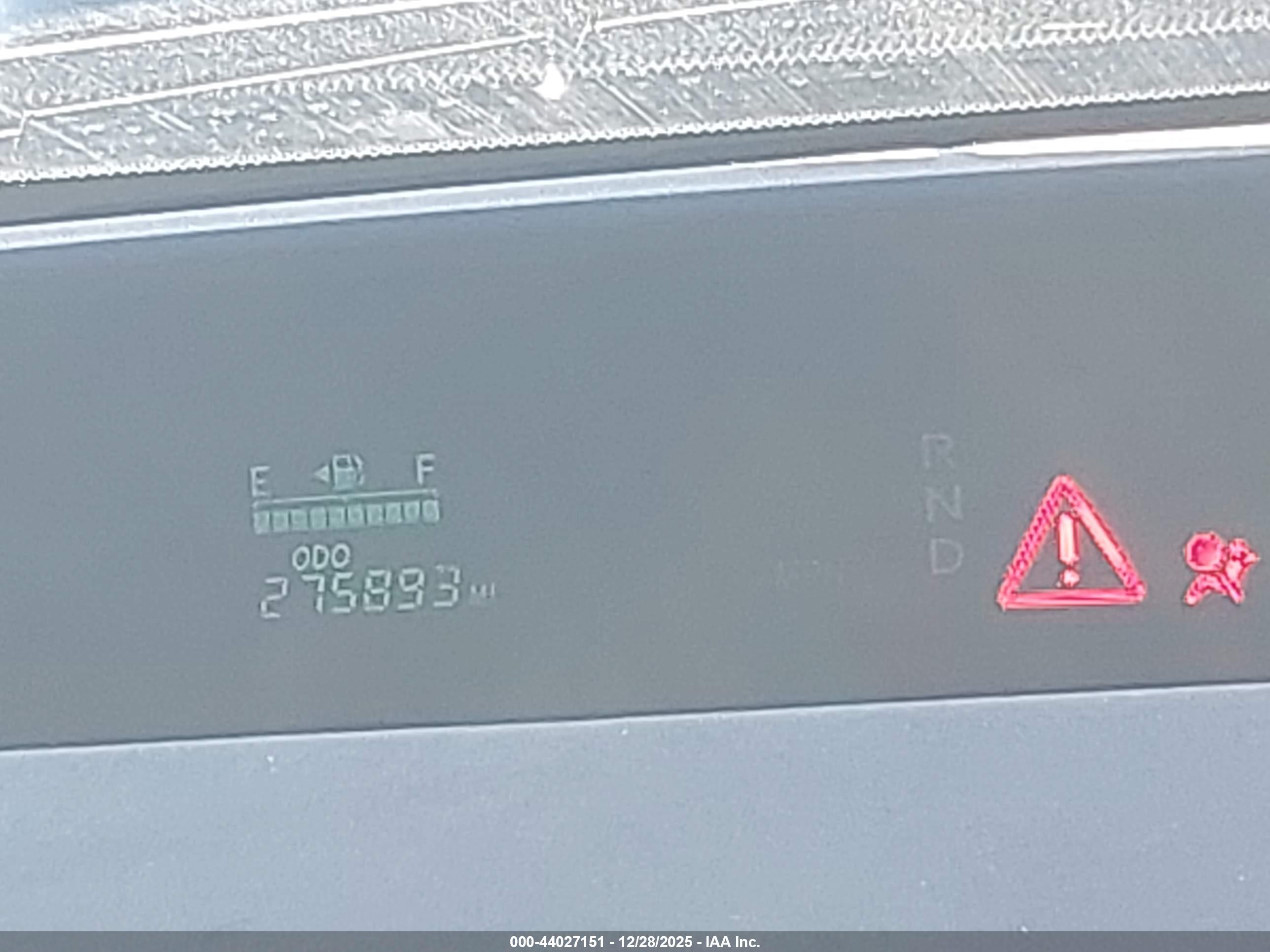 TOYOTA PRIUS image 7