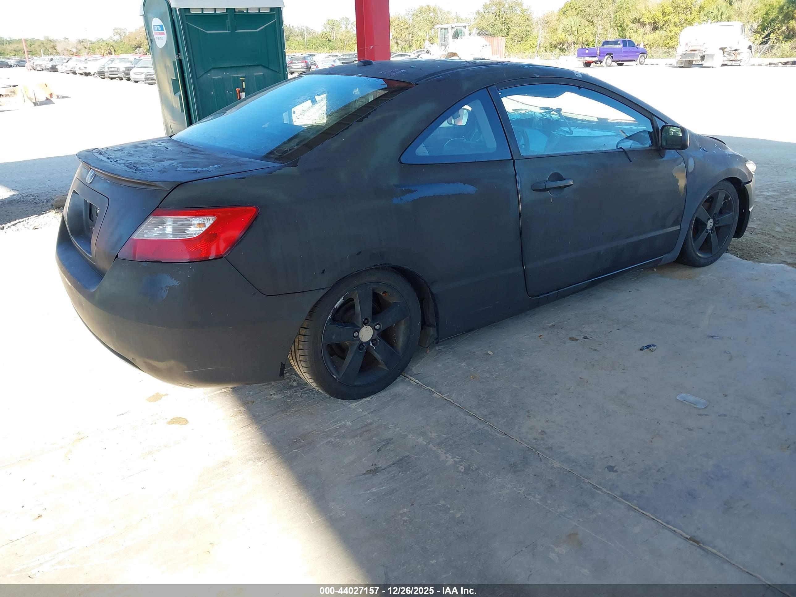 HONDA CIVIC image 4