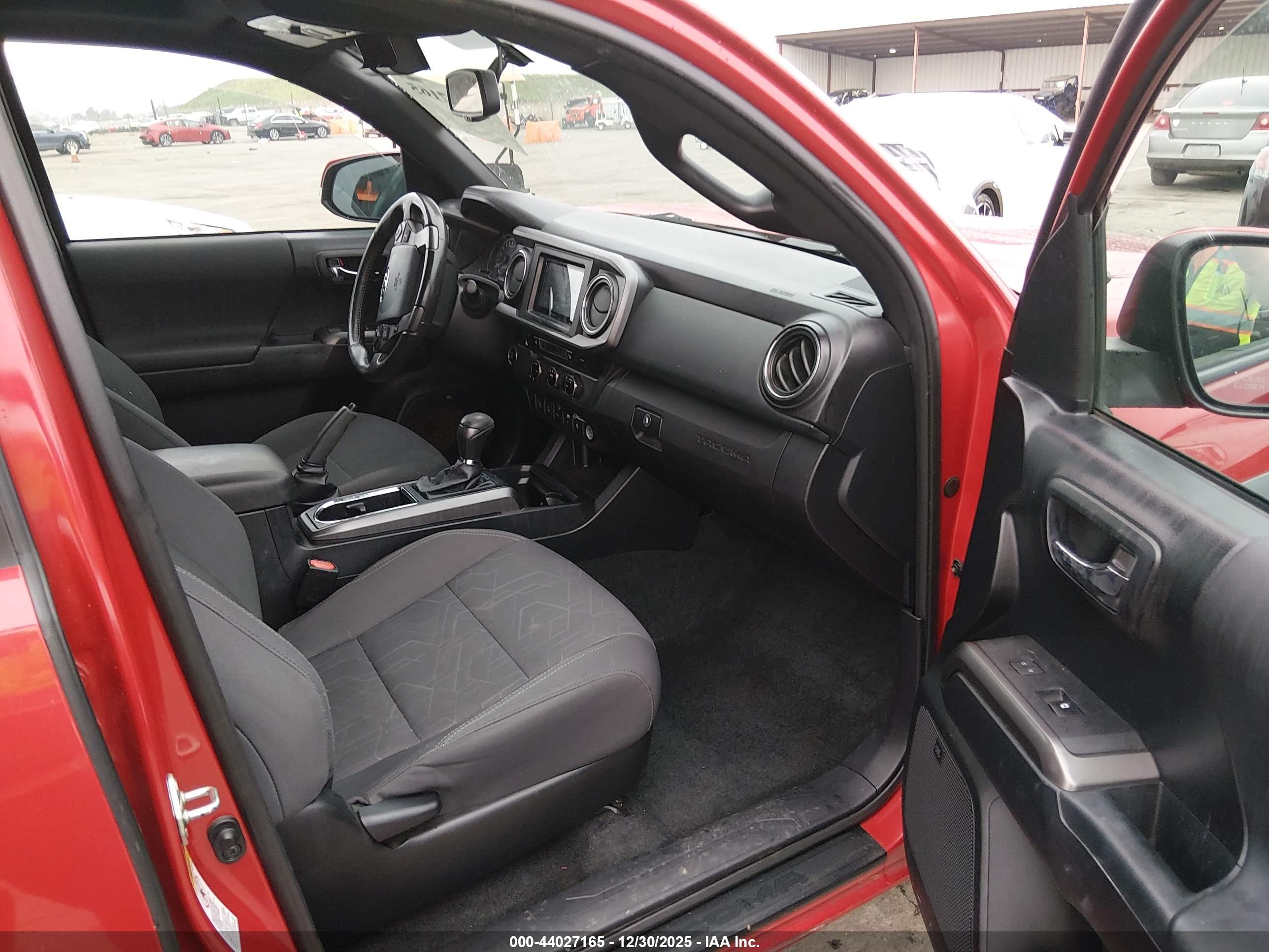 TOYOTA TACOMA image 5