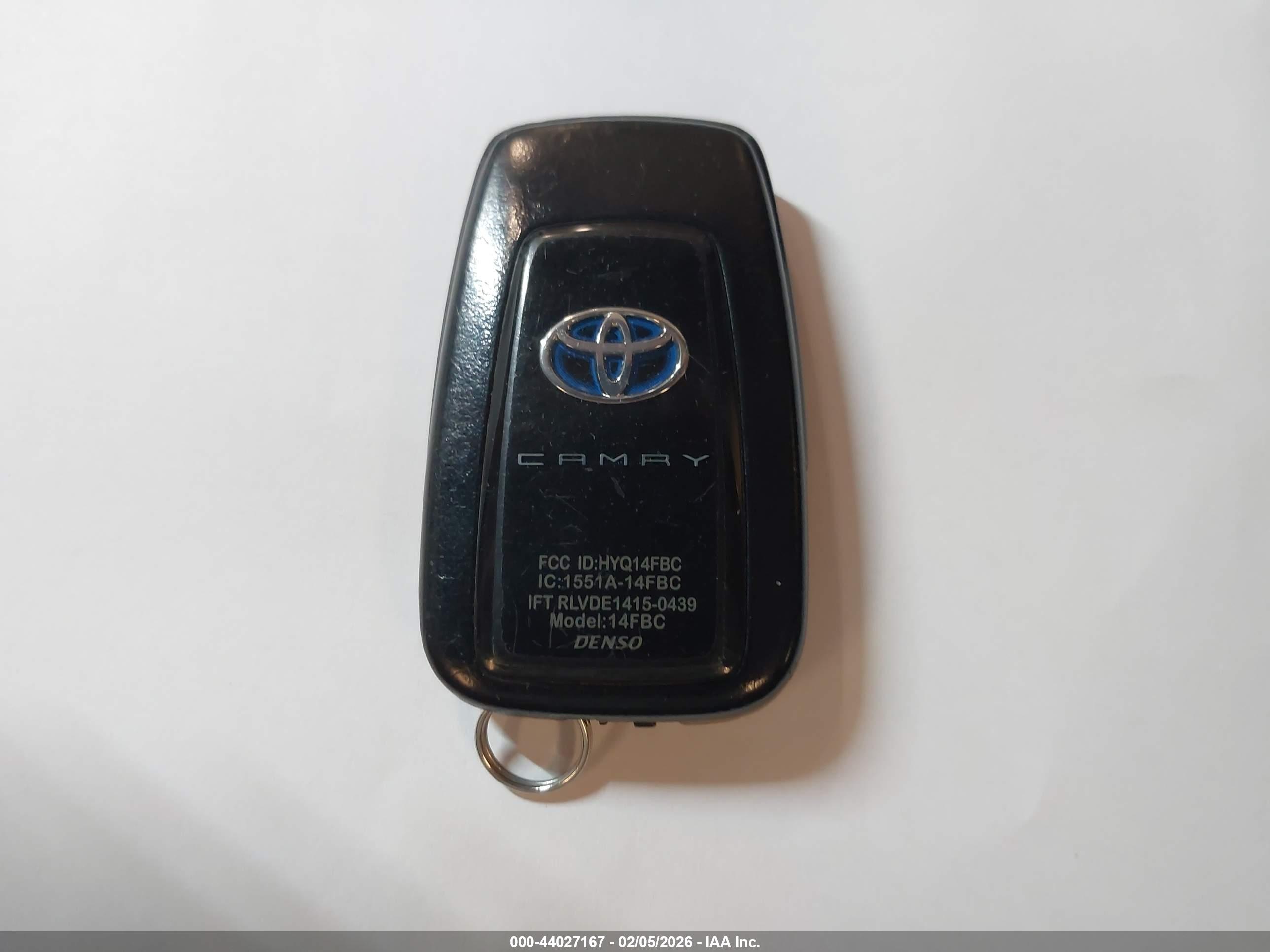 TOYOTA CAMRY image 11