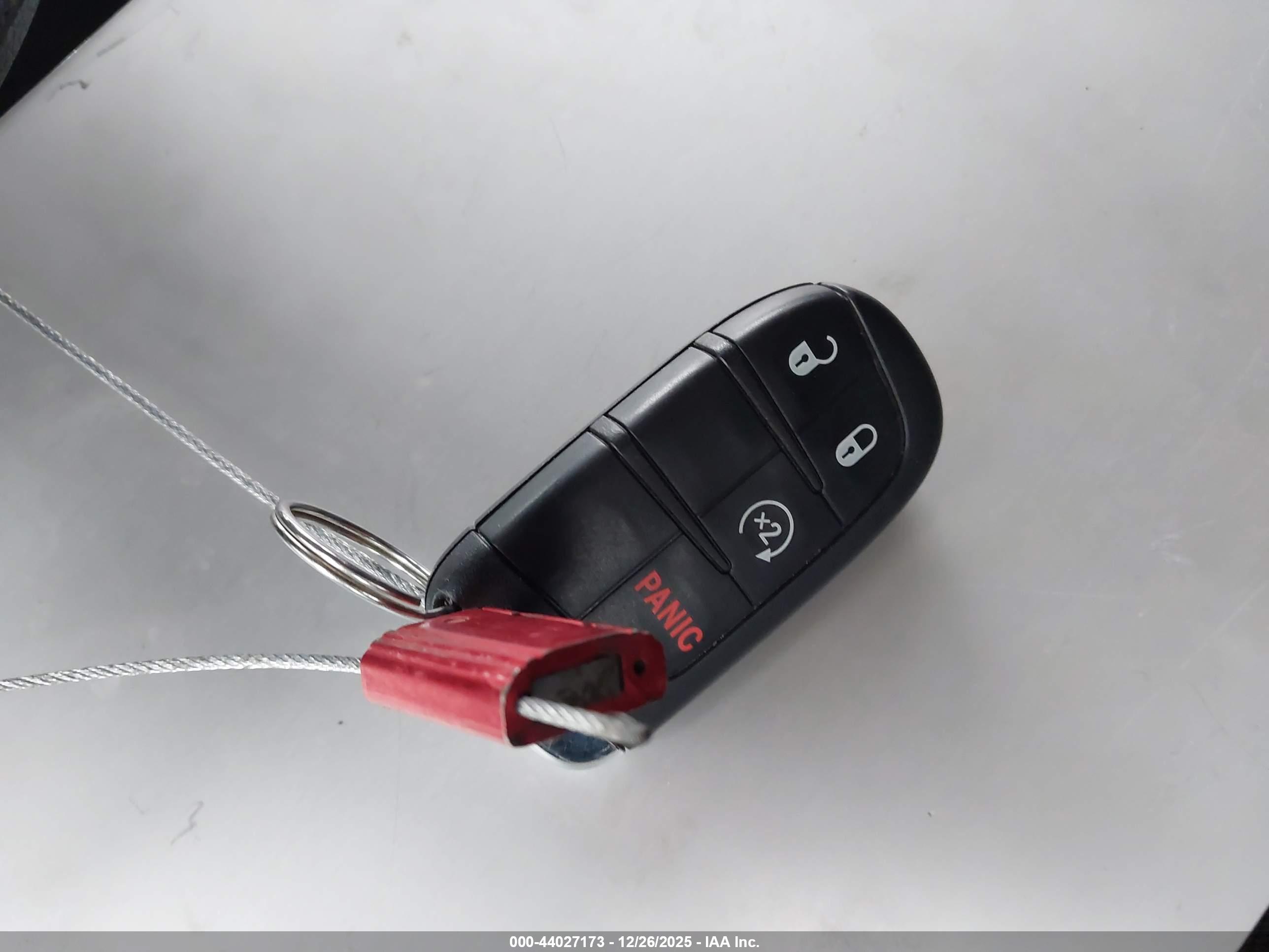 JEEP RENEGADE image 11