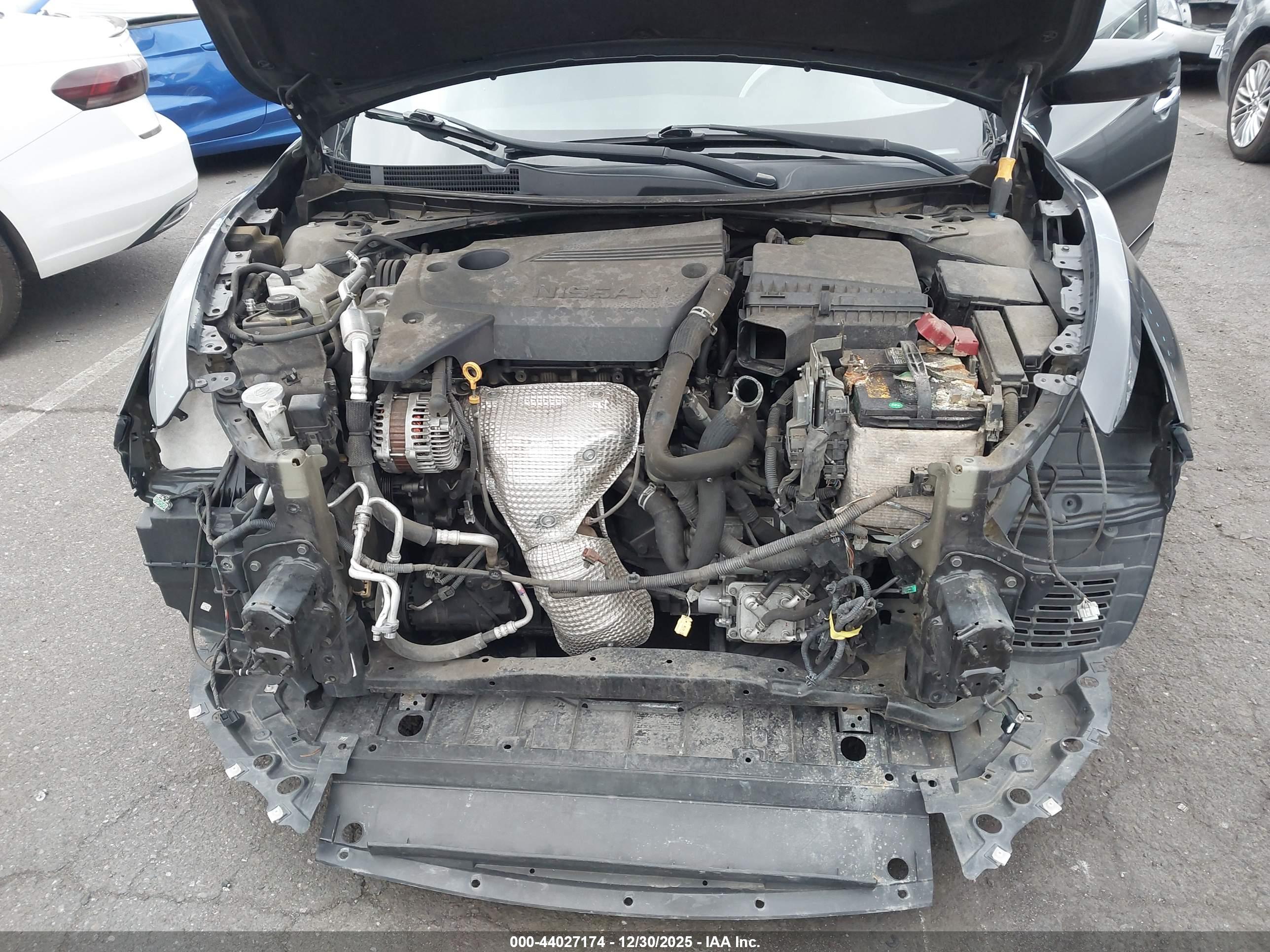 NISSAN ALTIMA image 10