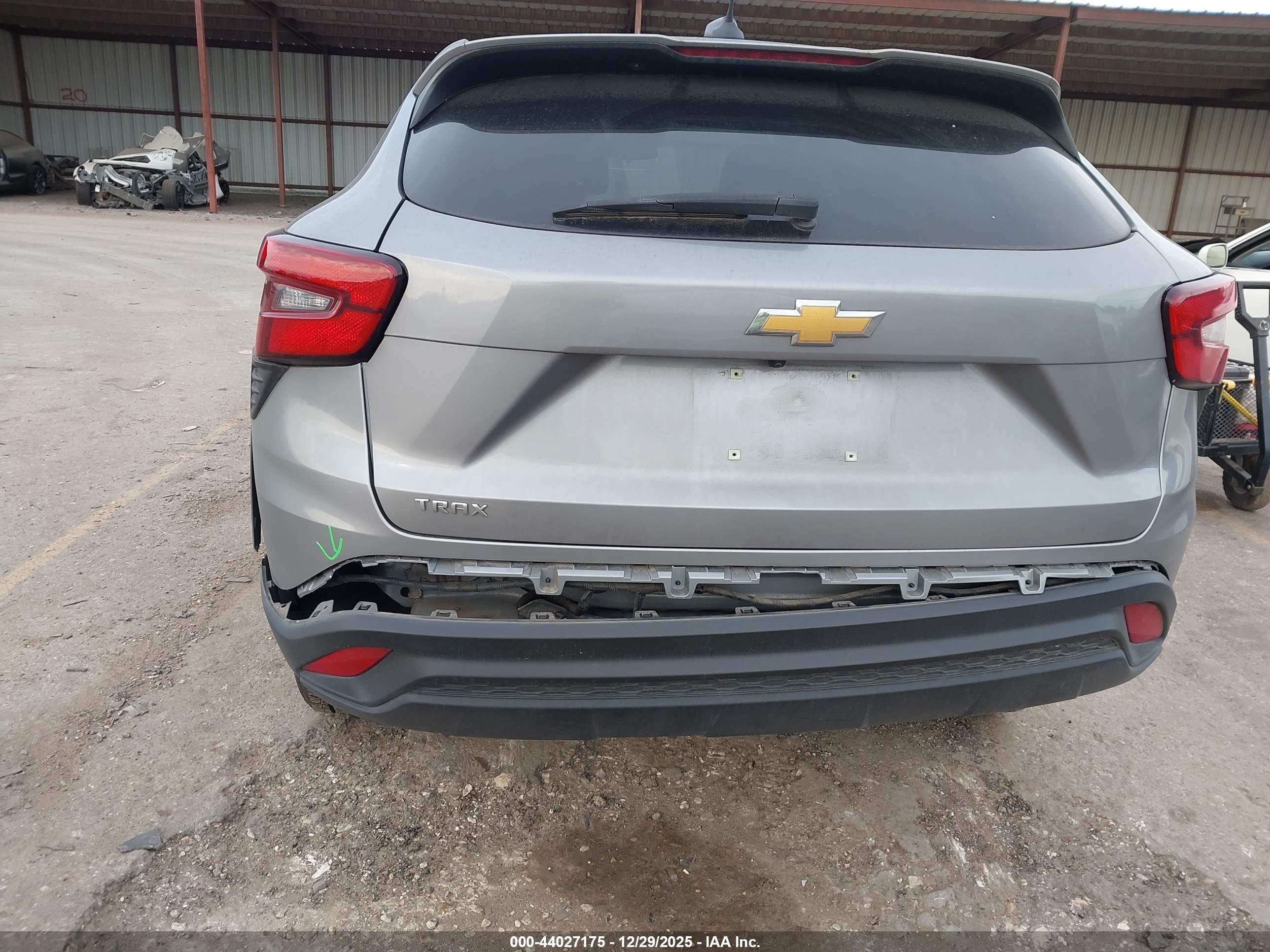 CHEVROLET TRAX image 6