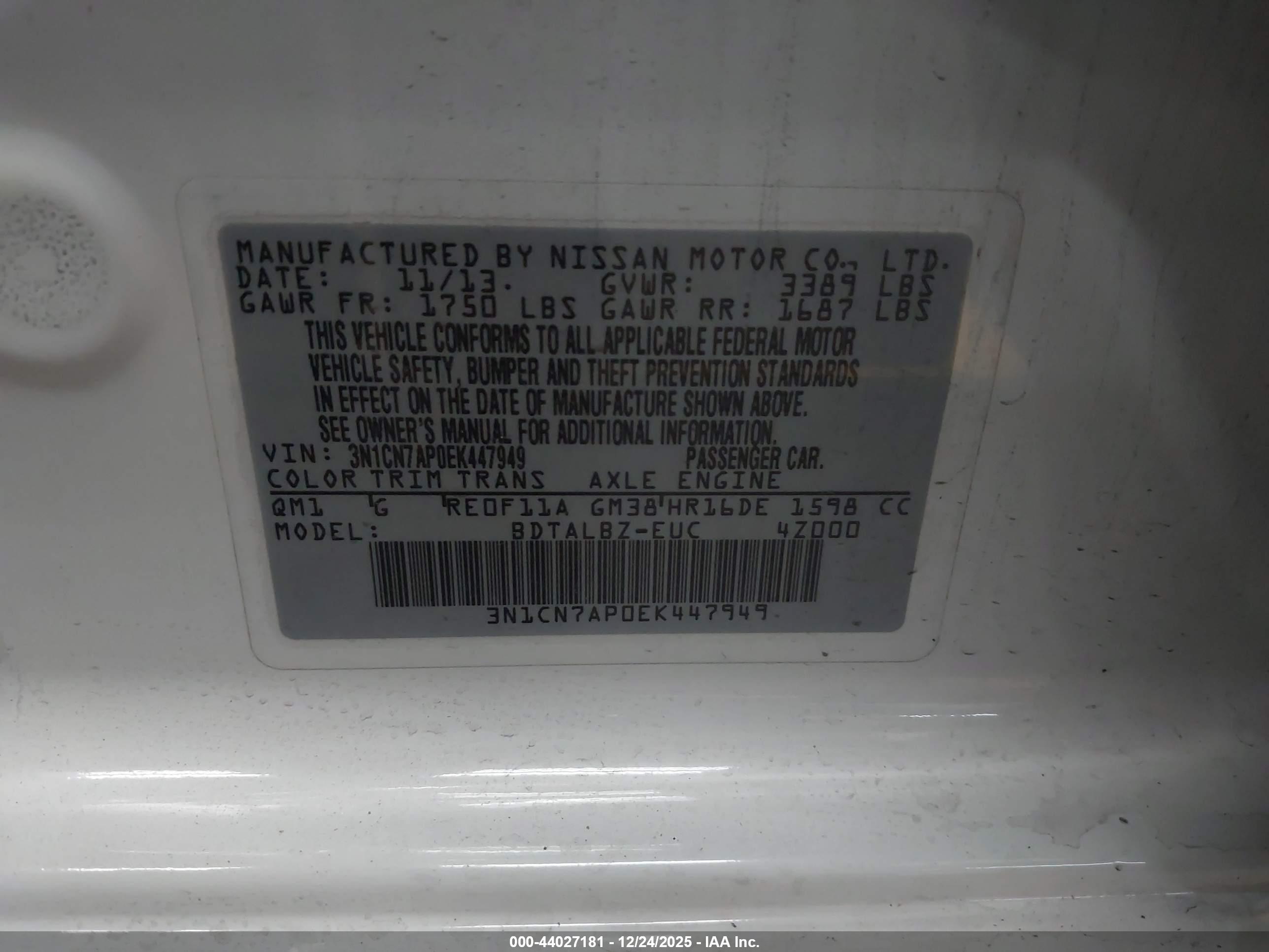 NISSAN VERSA image 9