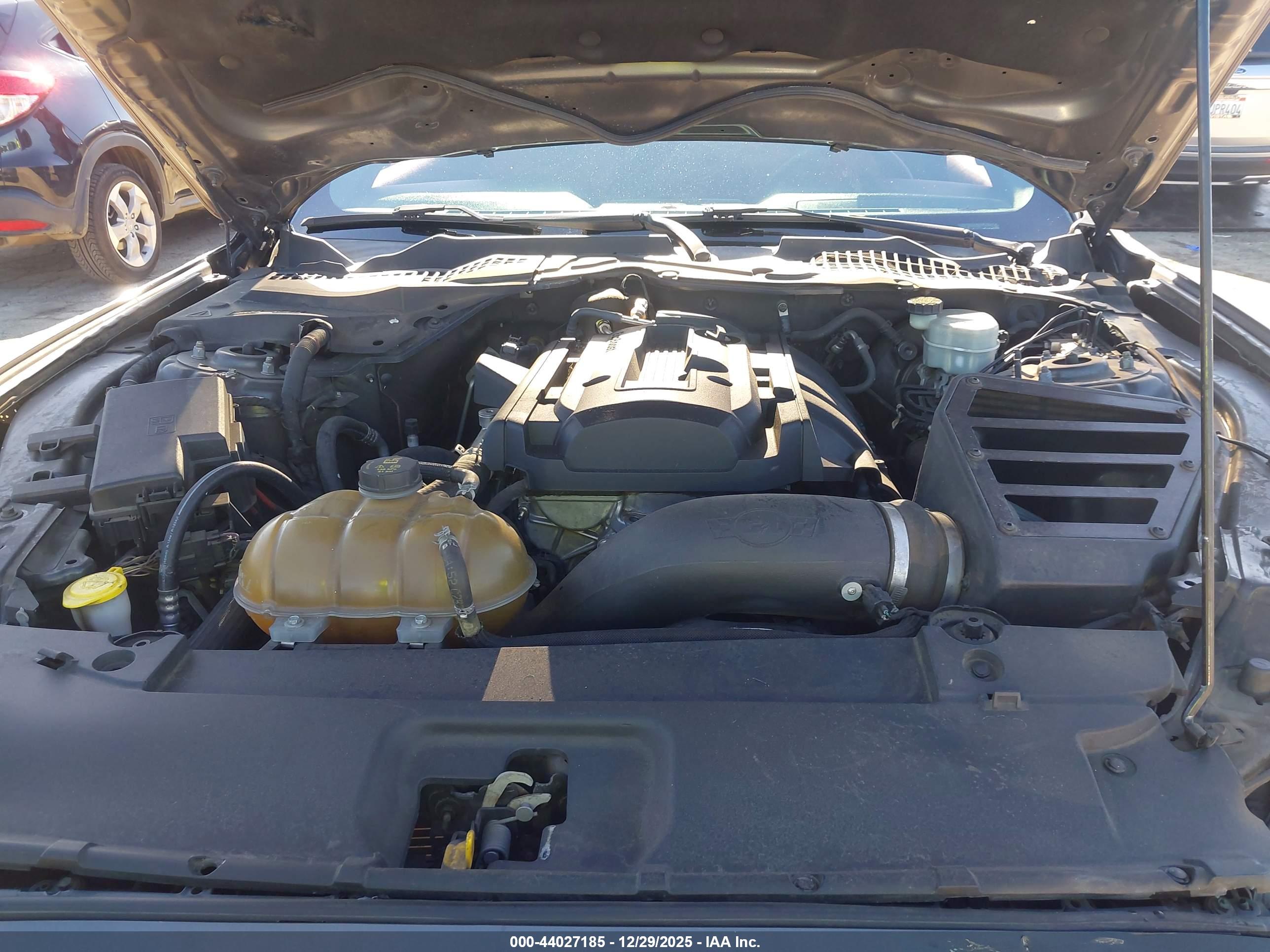FORD MUSTANG image 10