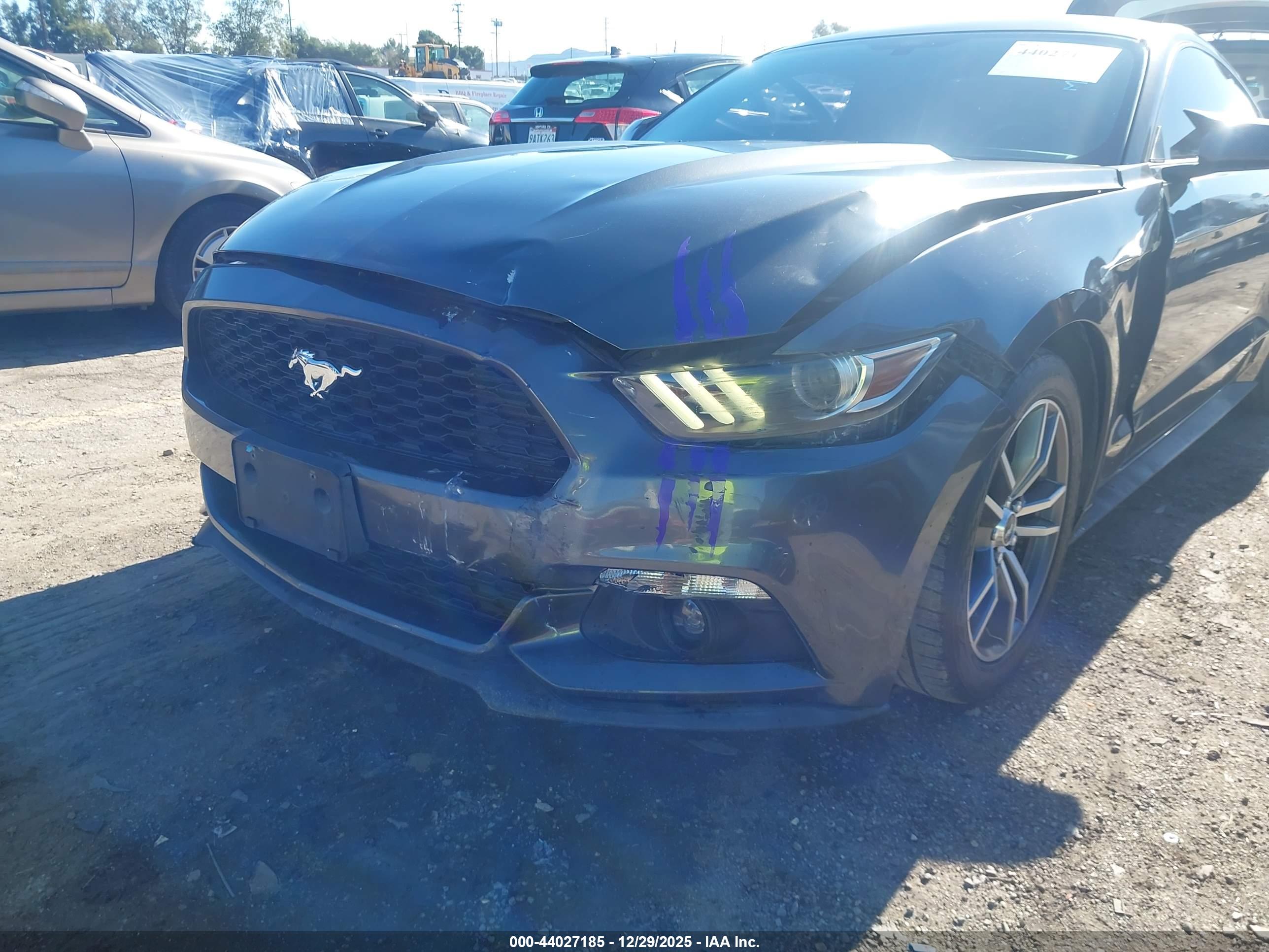 FORD MUSTANG image 6