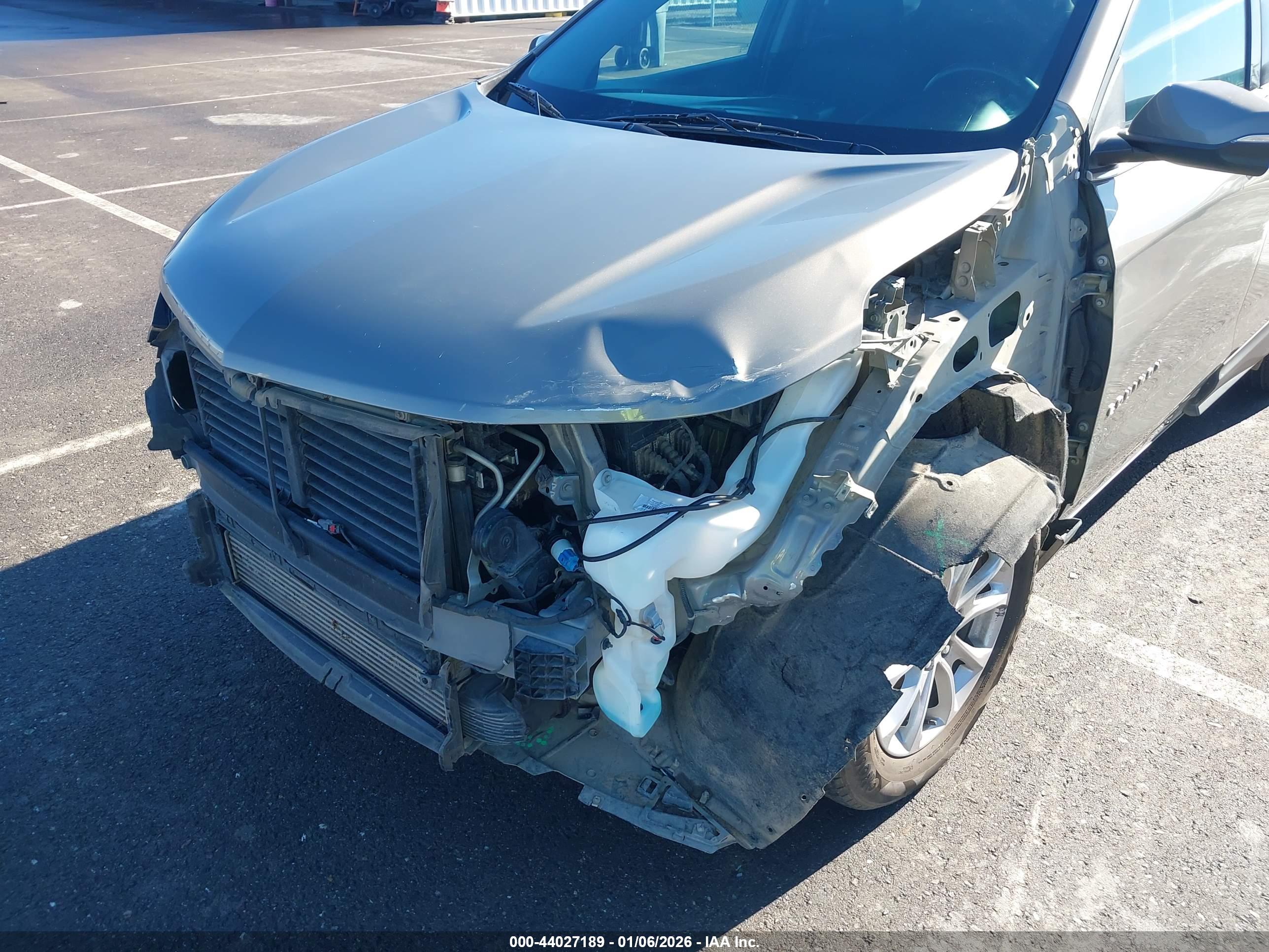 CHEVROLET EQUINOX image 6