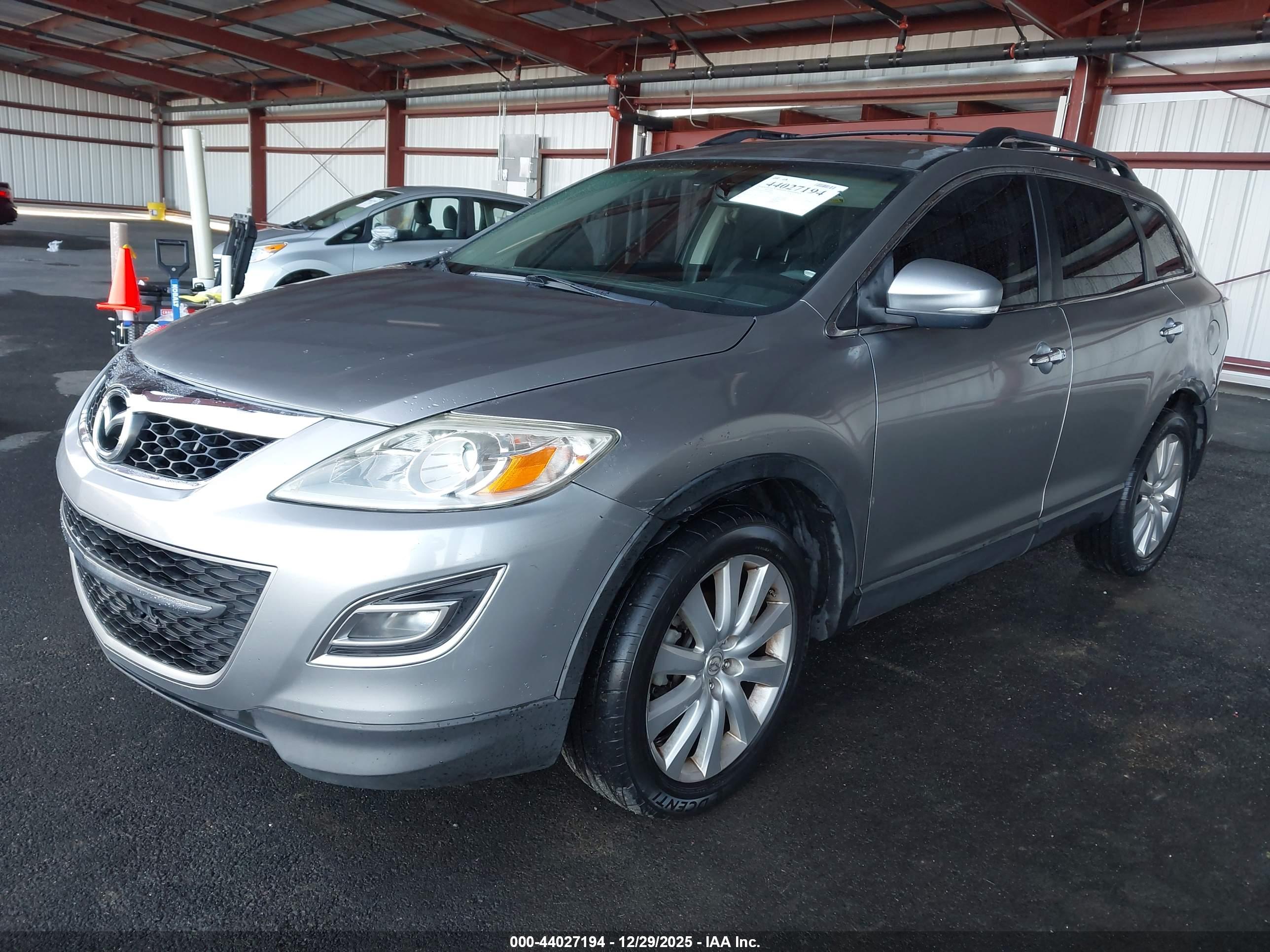 MAZDA CX-9 image 2