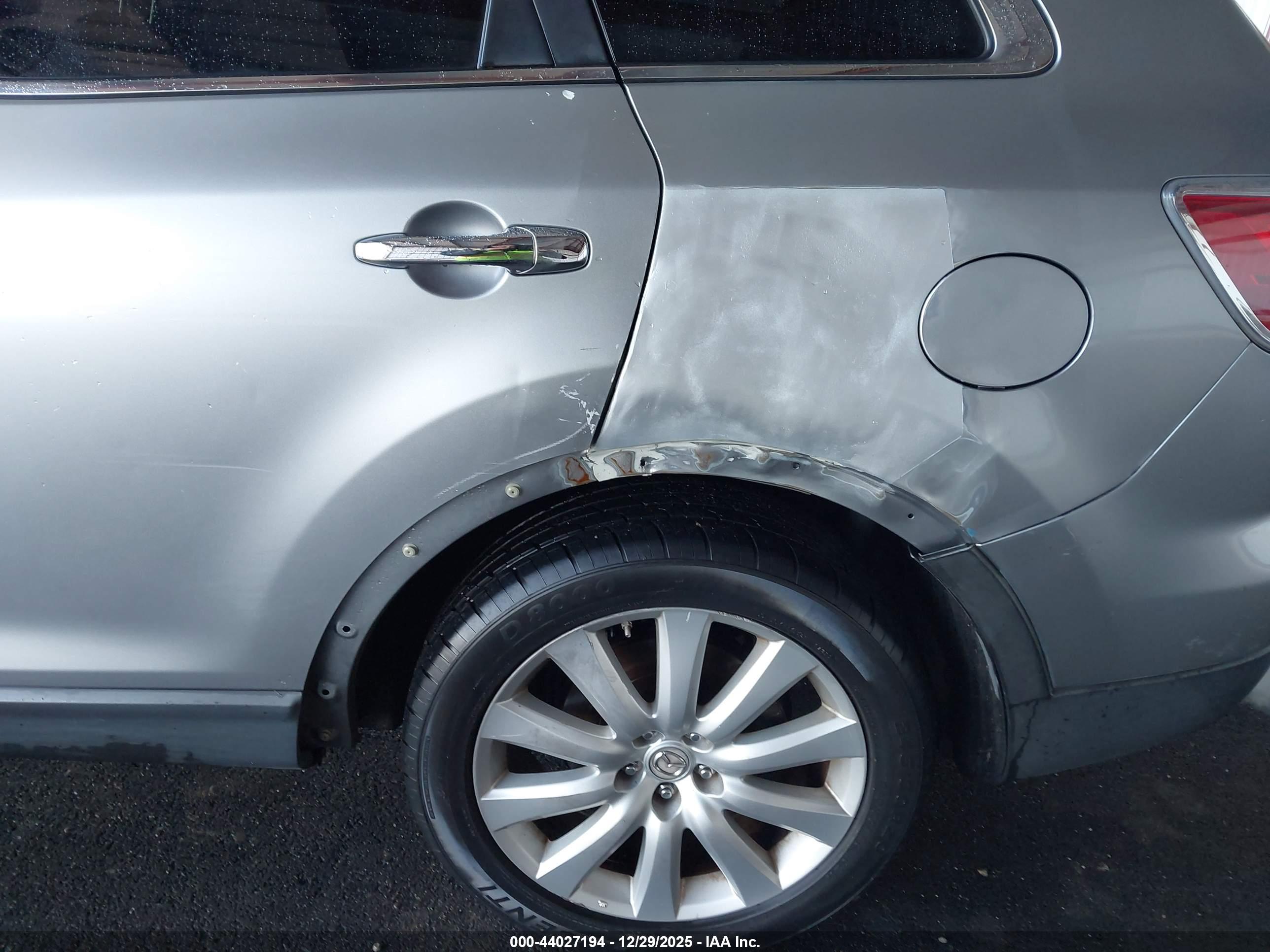 MAZDA CX-9 image 6
