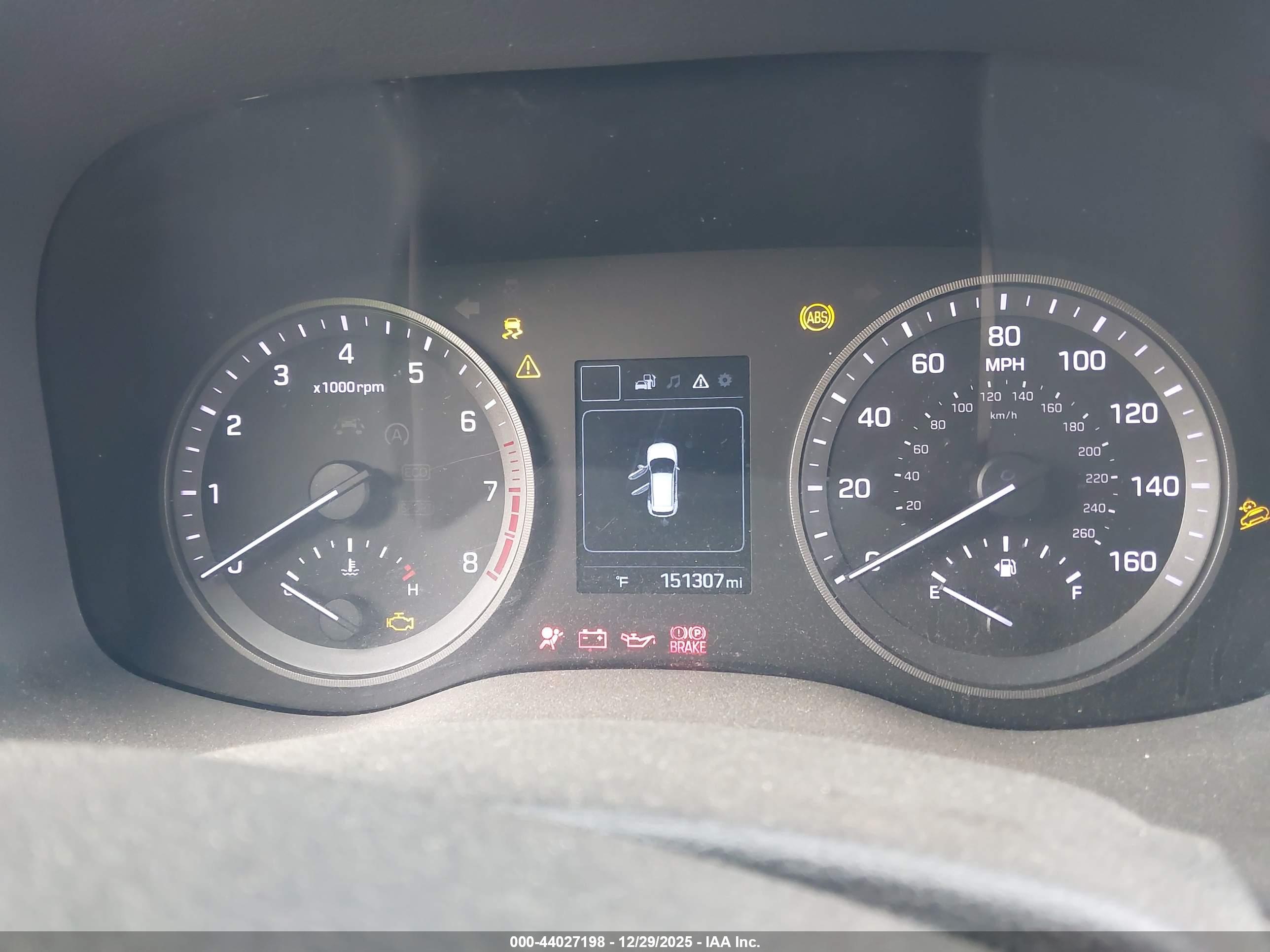 HYUNDAI TUCSON image 7