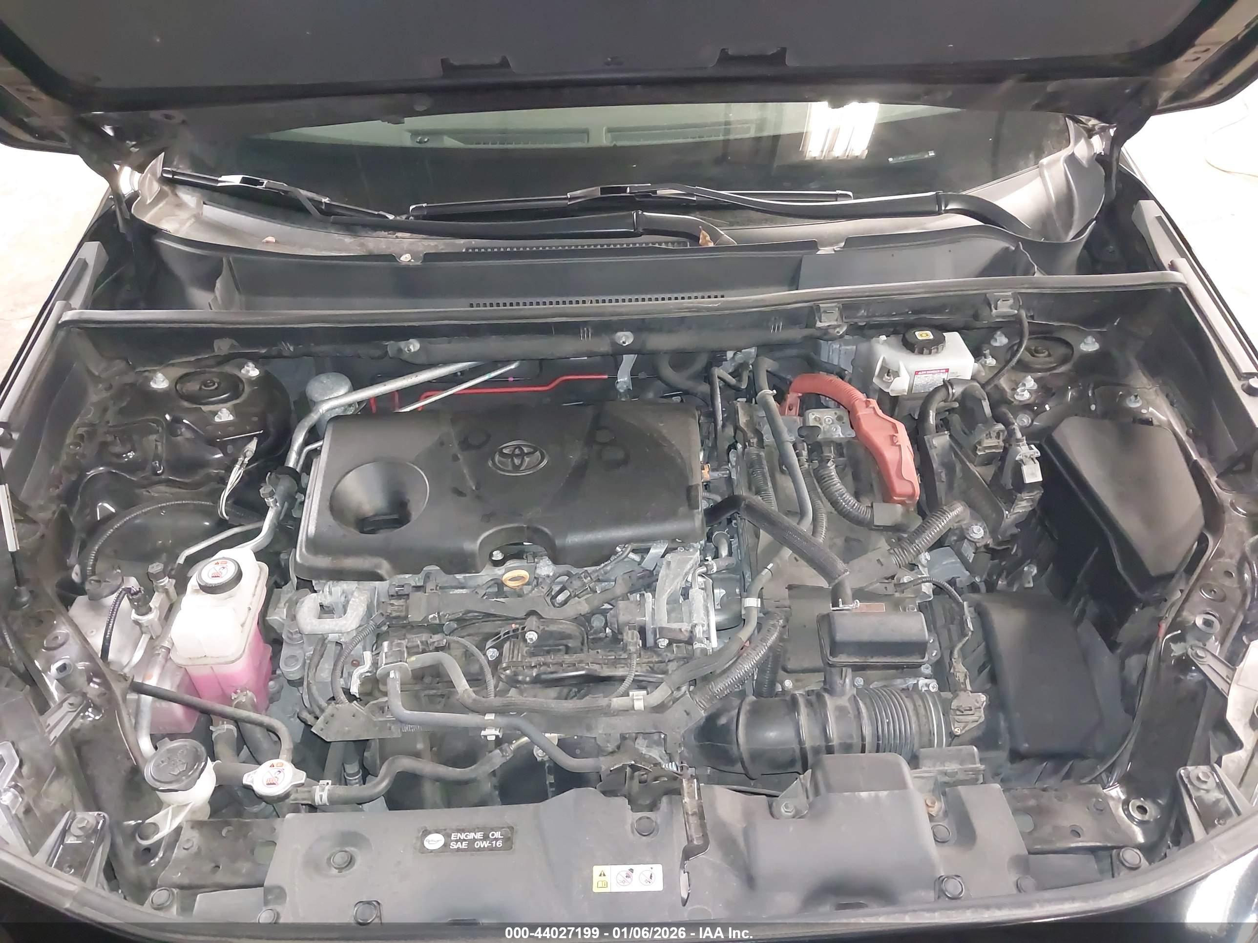 TOYOTA RAV4 image 10