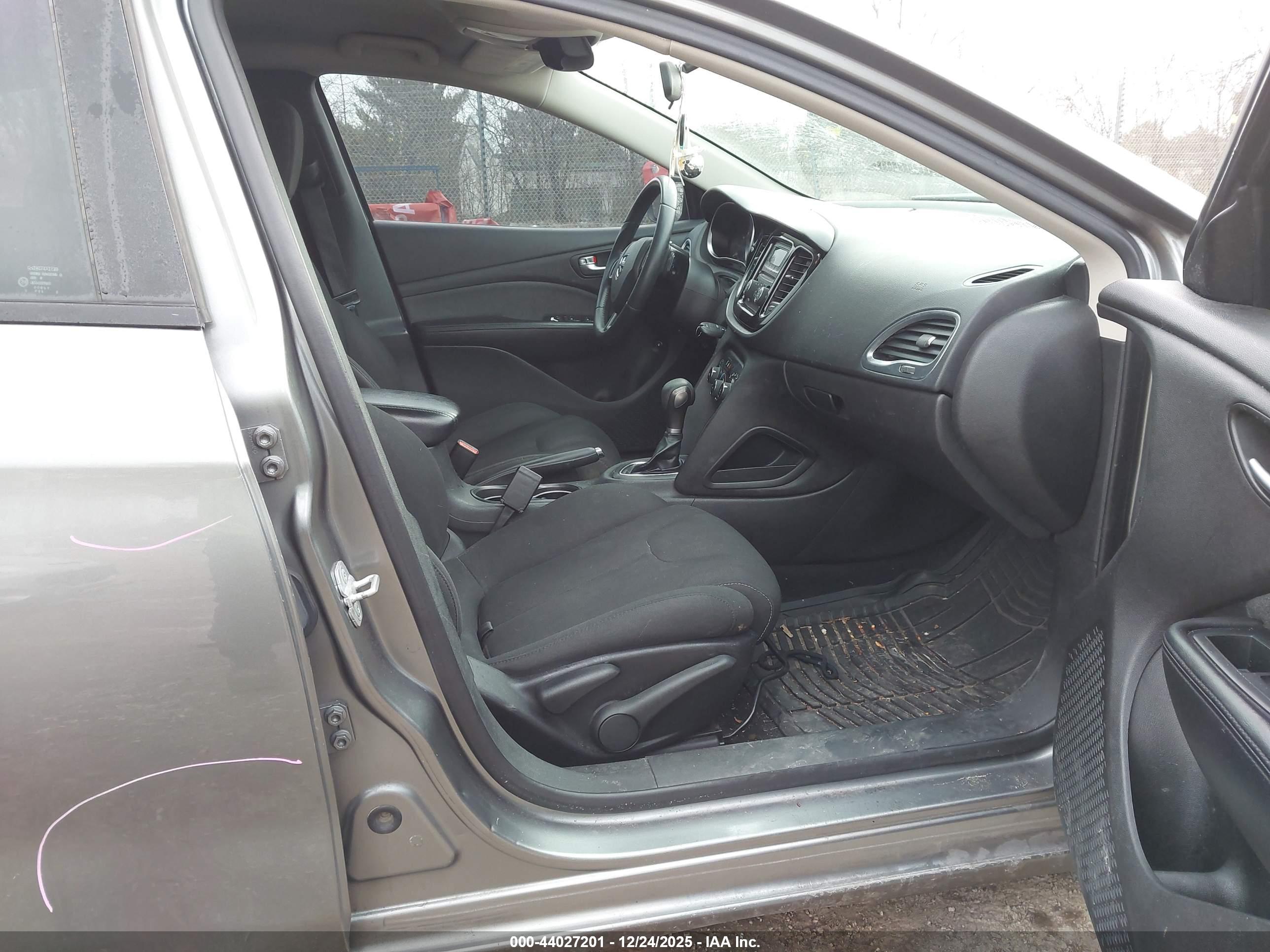 DODGE DART image 5
