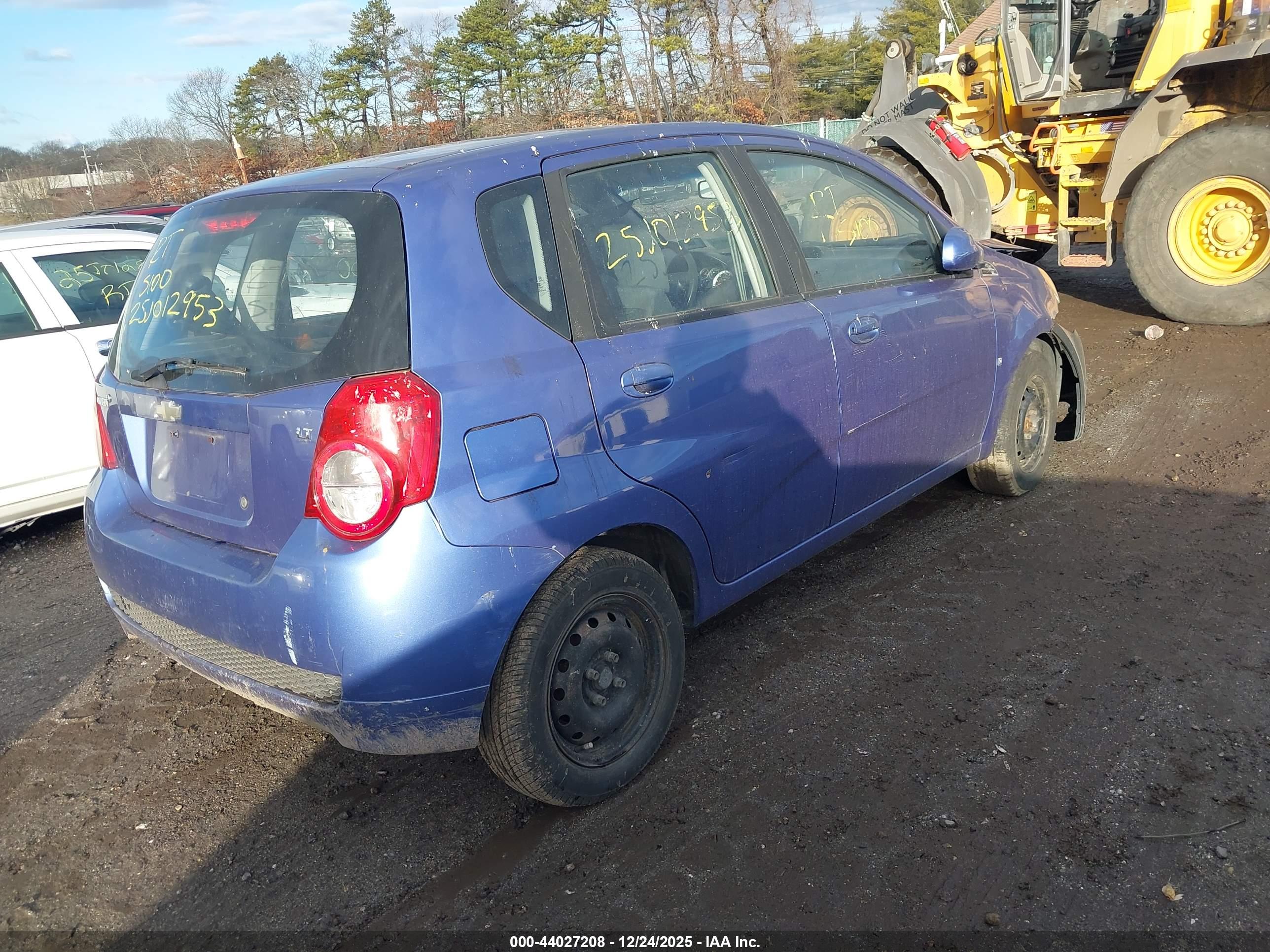 CHEVROLET AVEO image 4