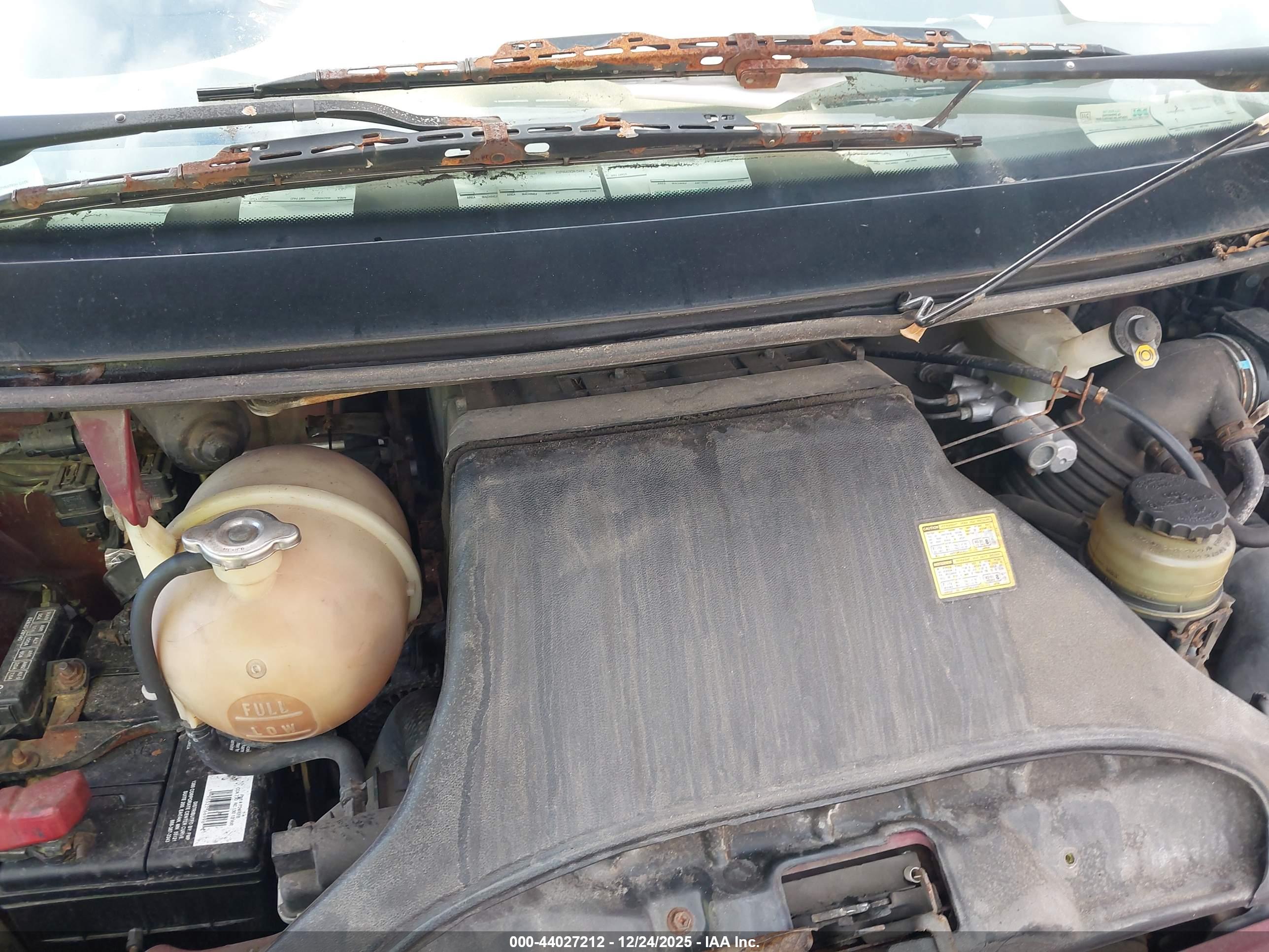 TOYOTA PREVIA image 10