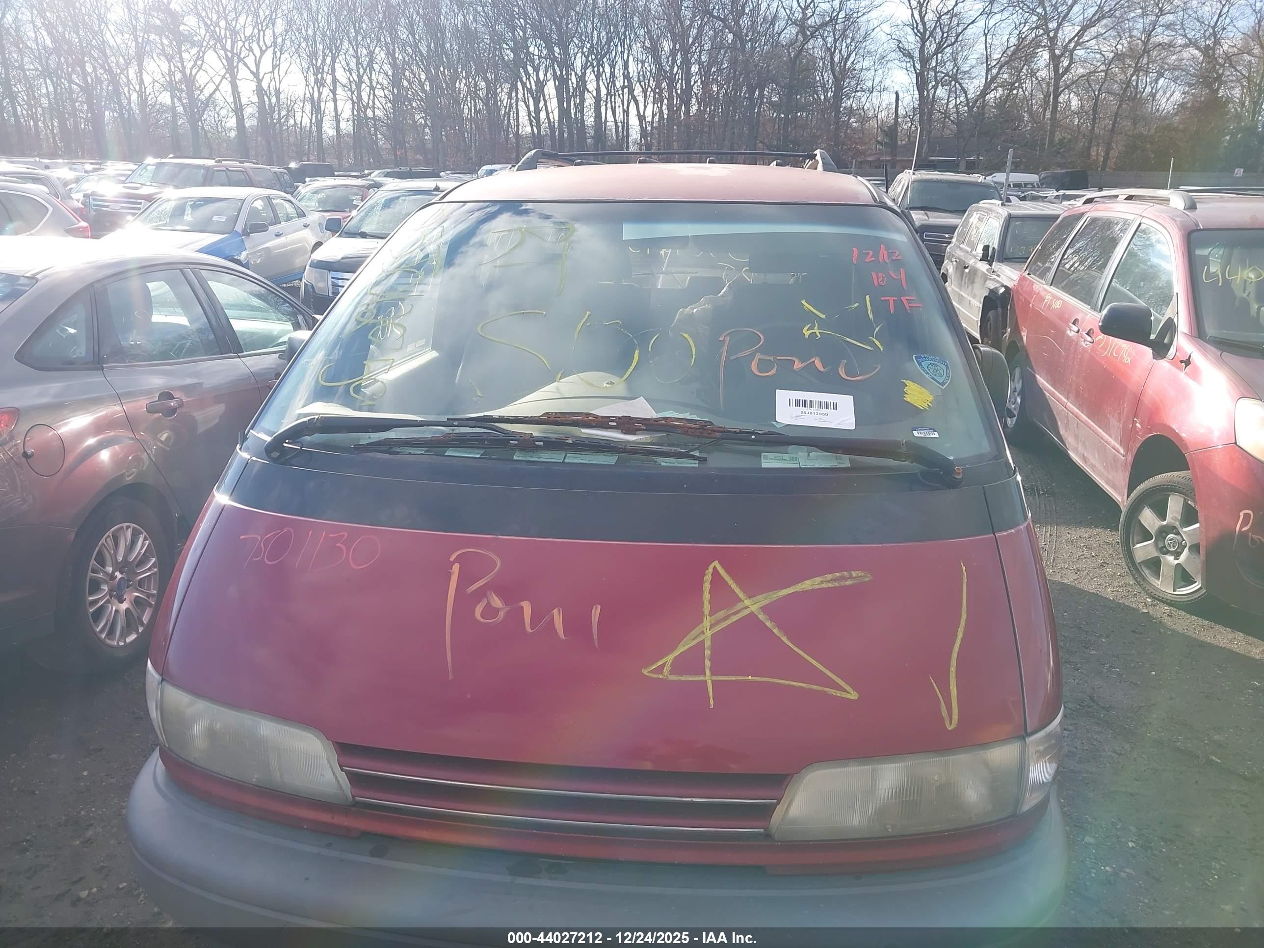 TOYOTA PREVIA image 6