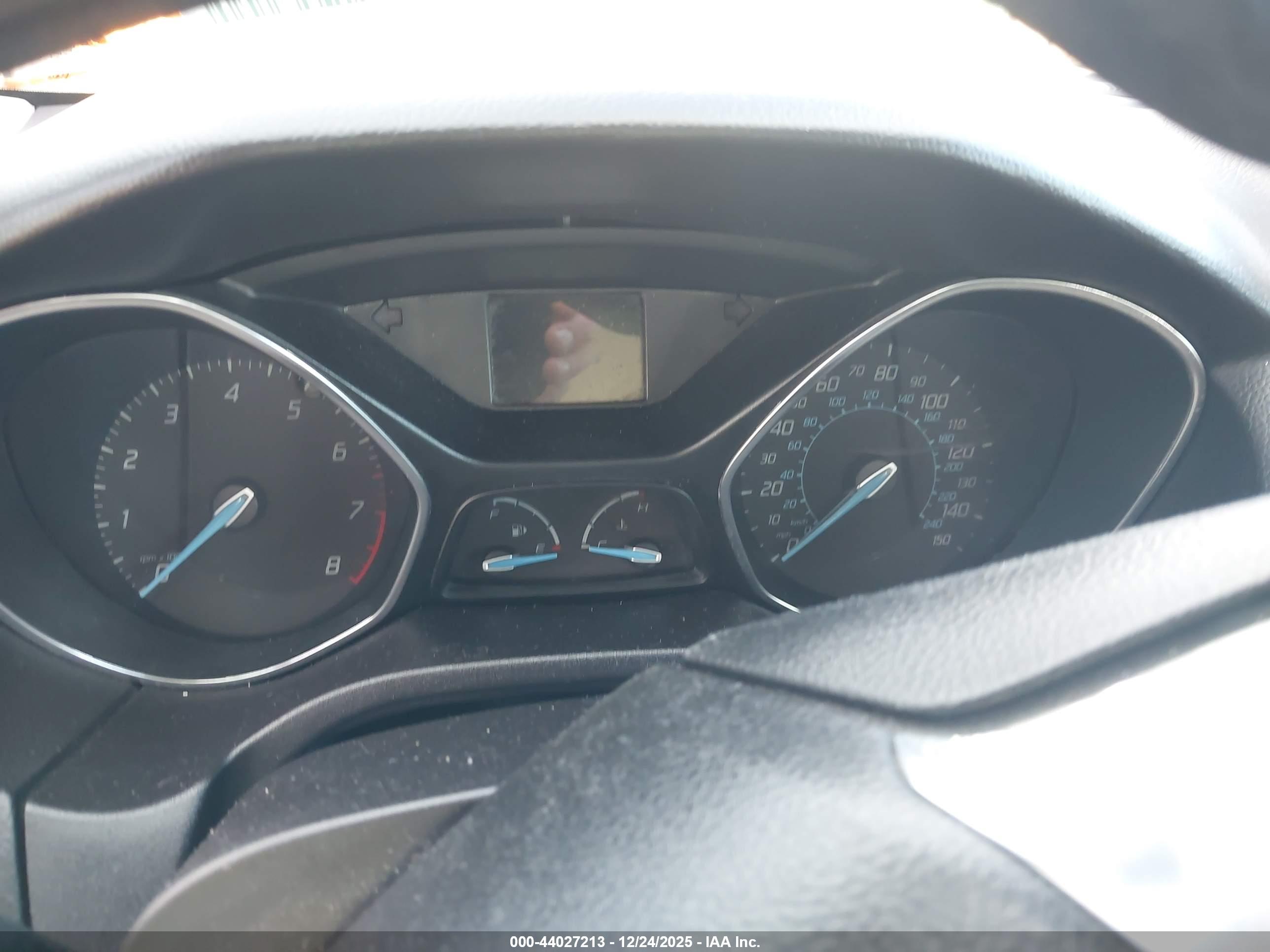 FORD FOCUS image 7