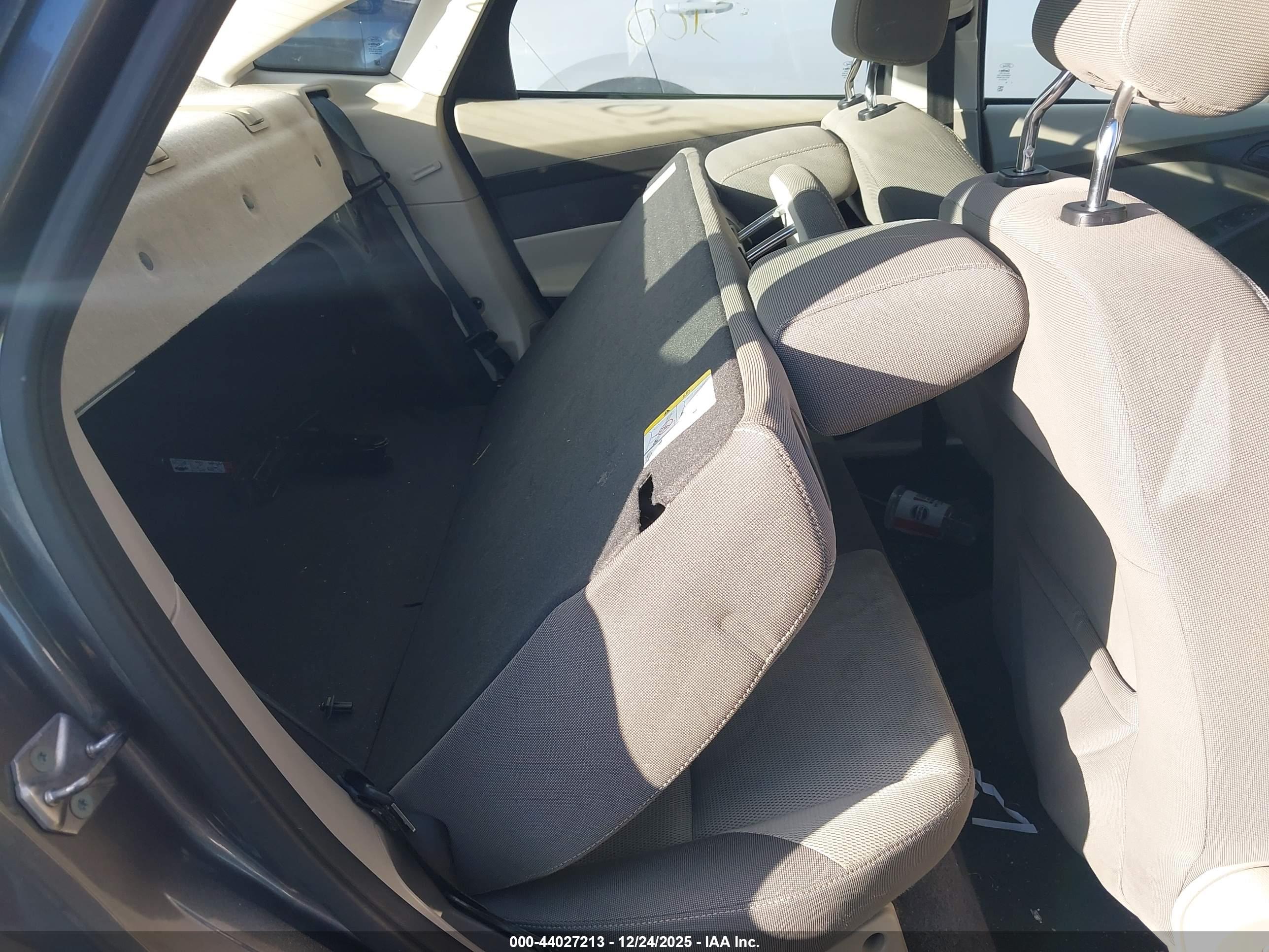FORD FOCUS image 8