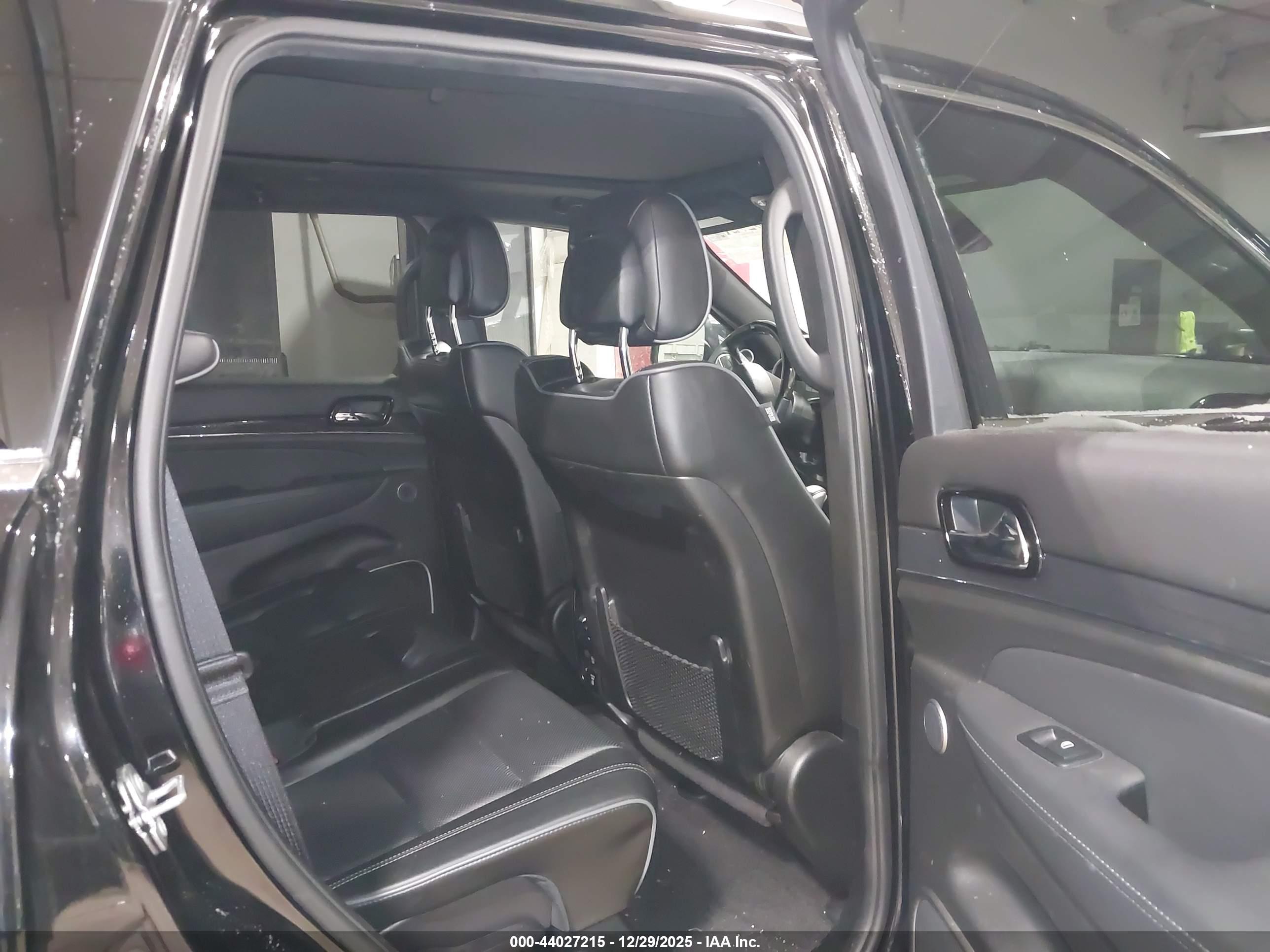 JEEP GRAND image 8