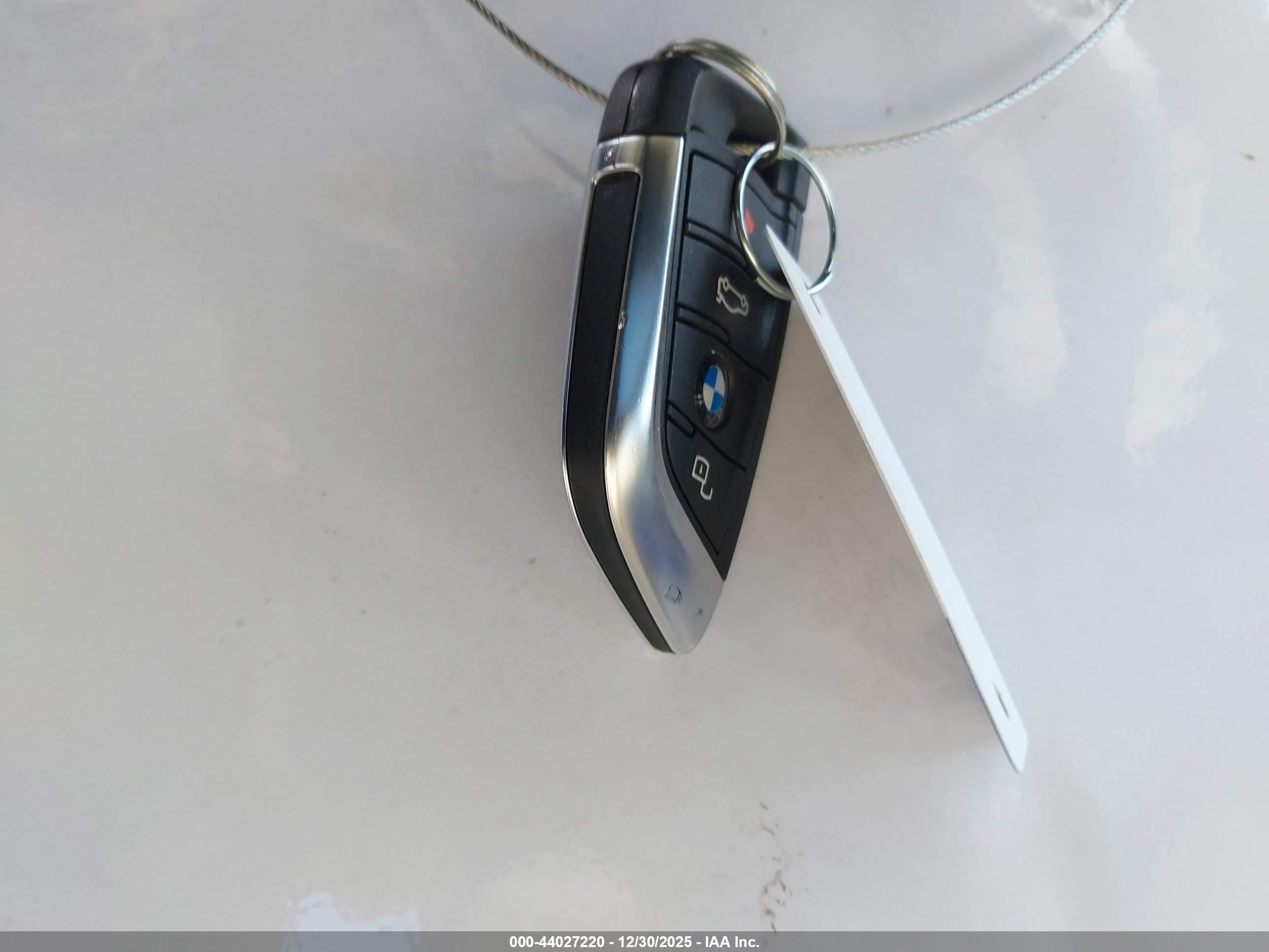 BMW I4 image 11
