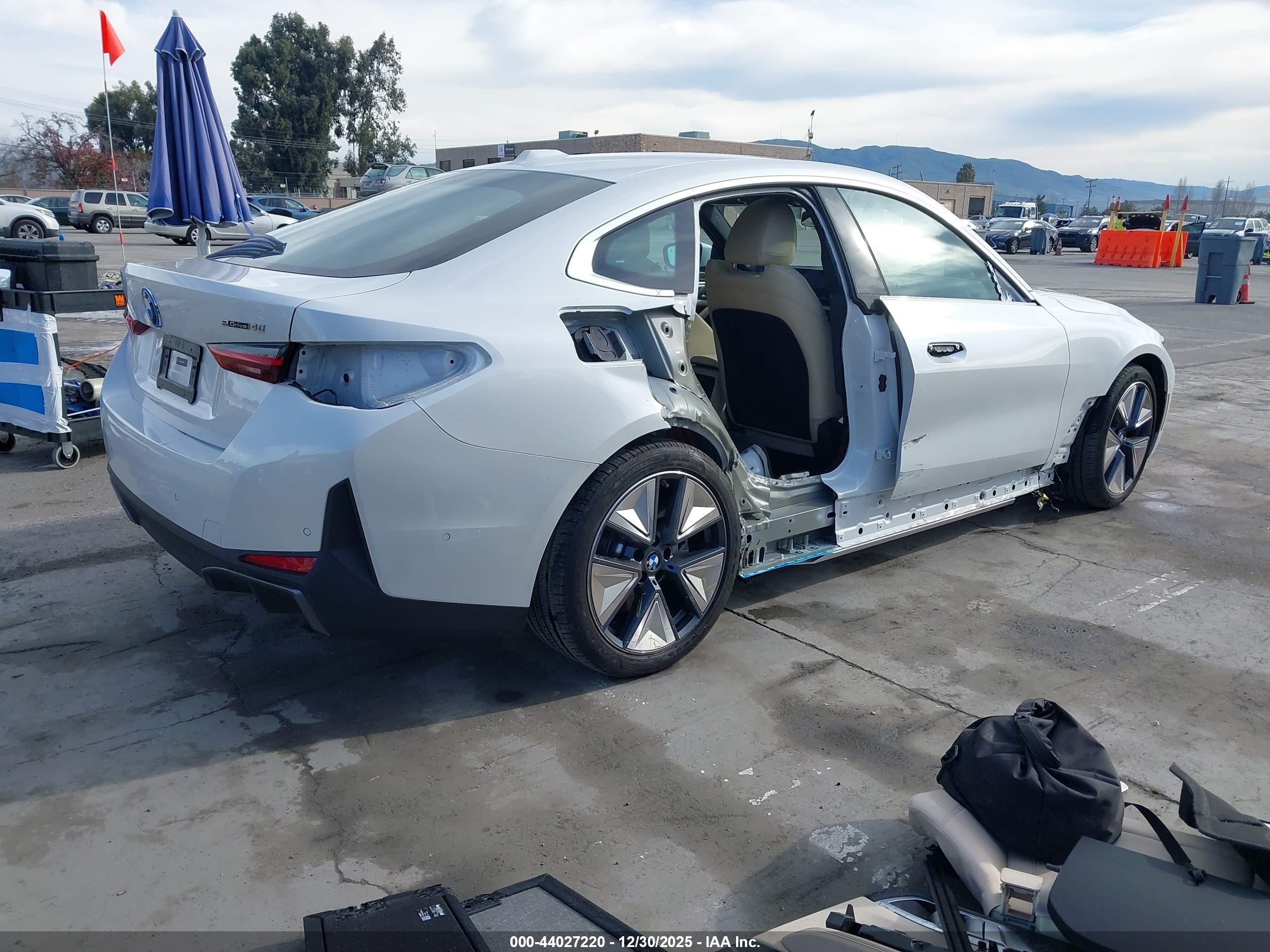BMW I4 image 4