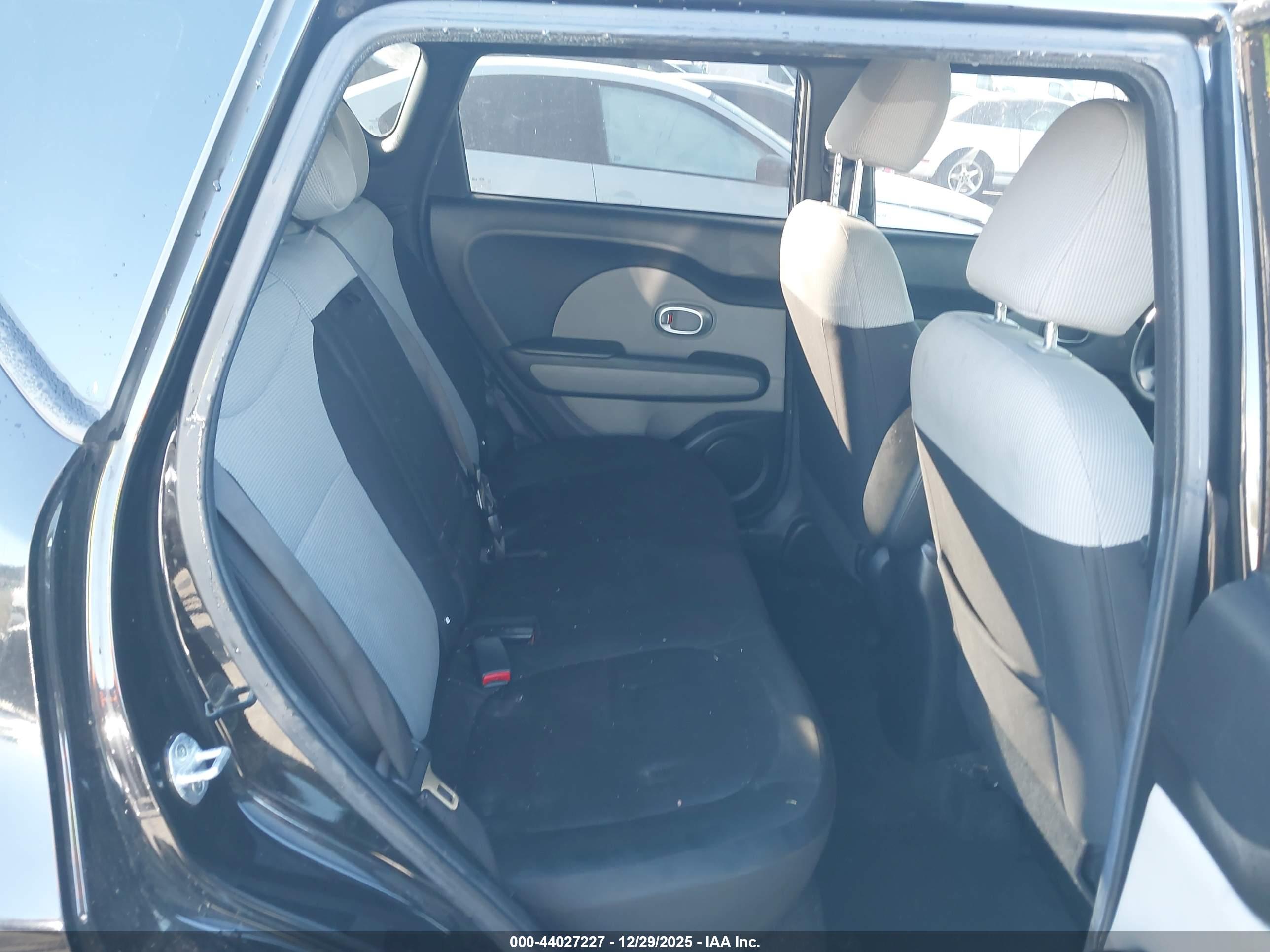 KIA SOUL image 8