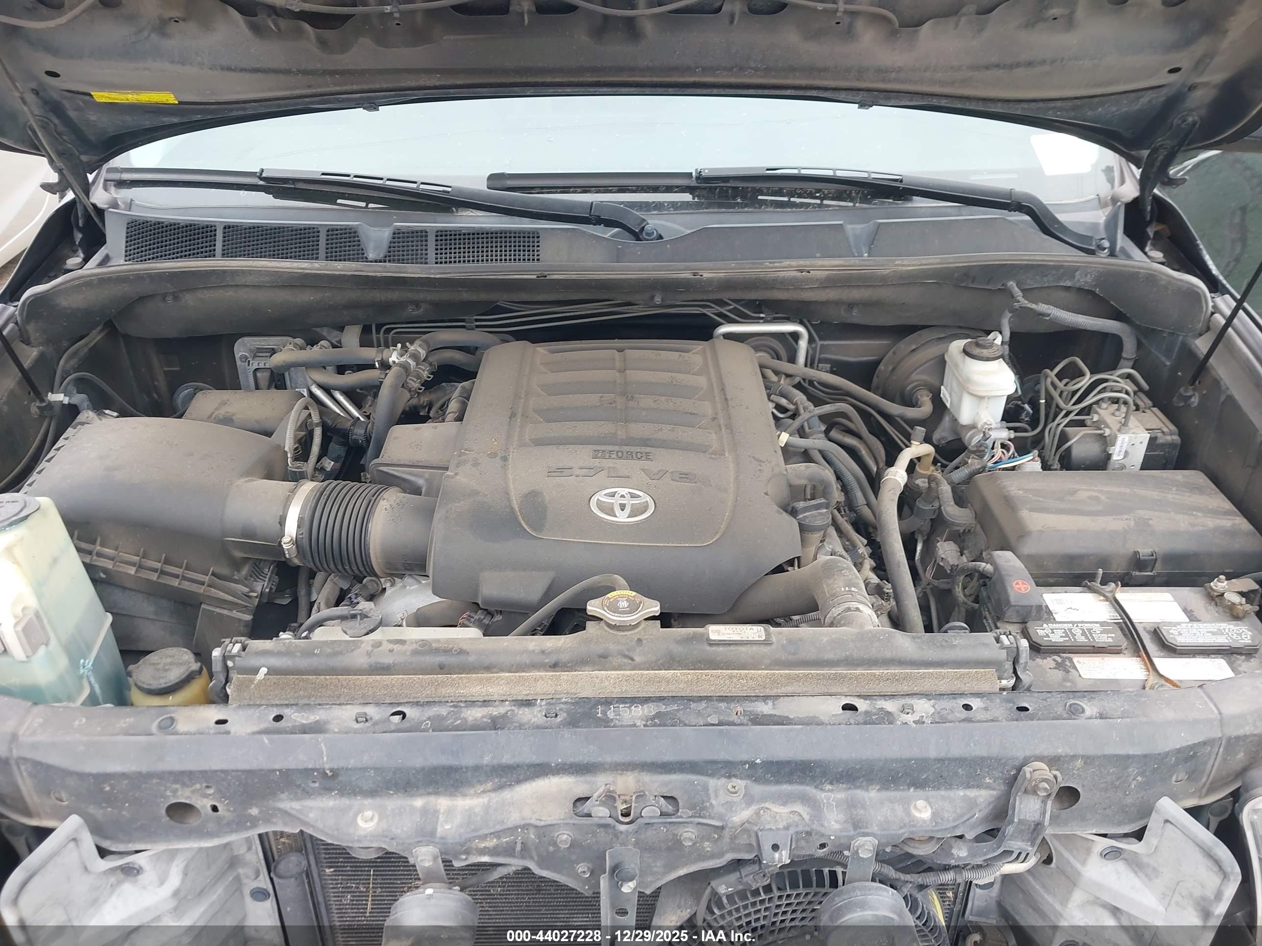 TOYOTA SEQUOIA image 10