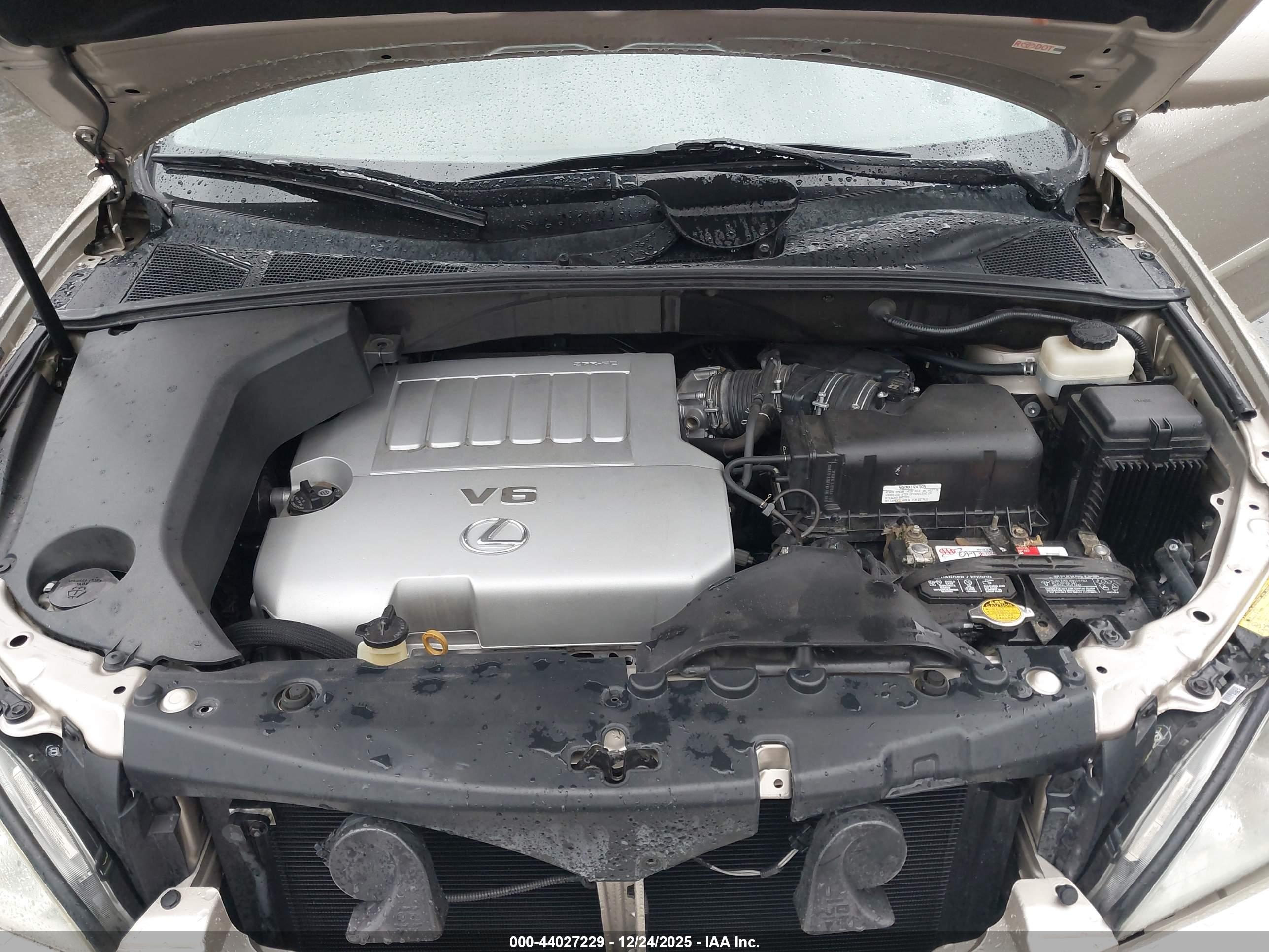 LEXUS RX image 10