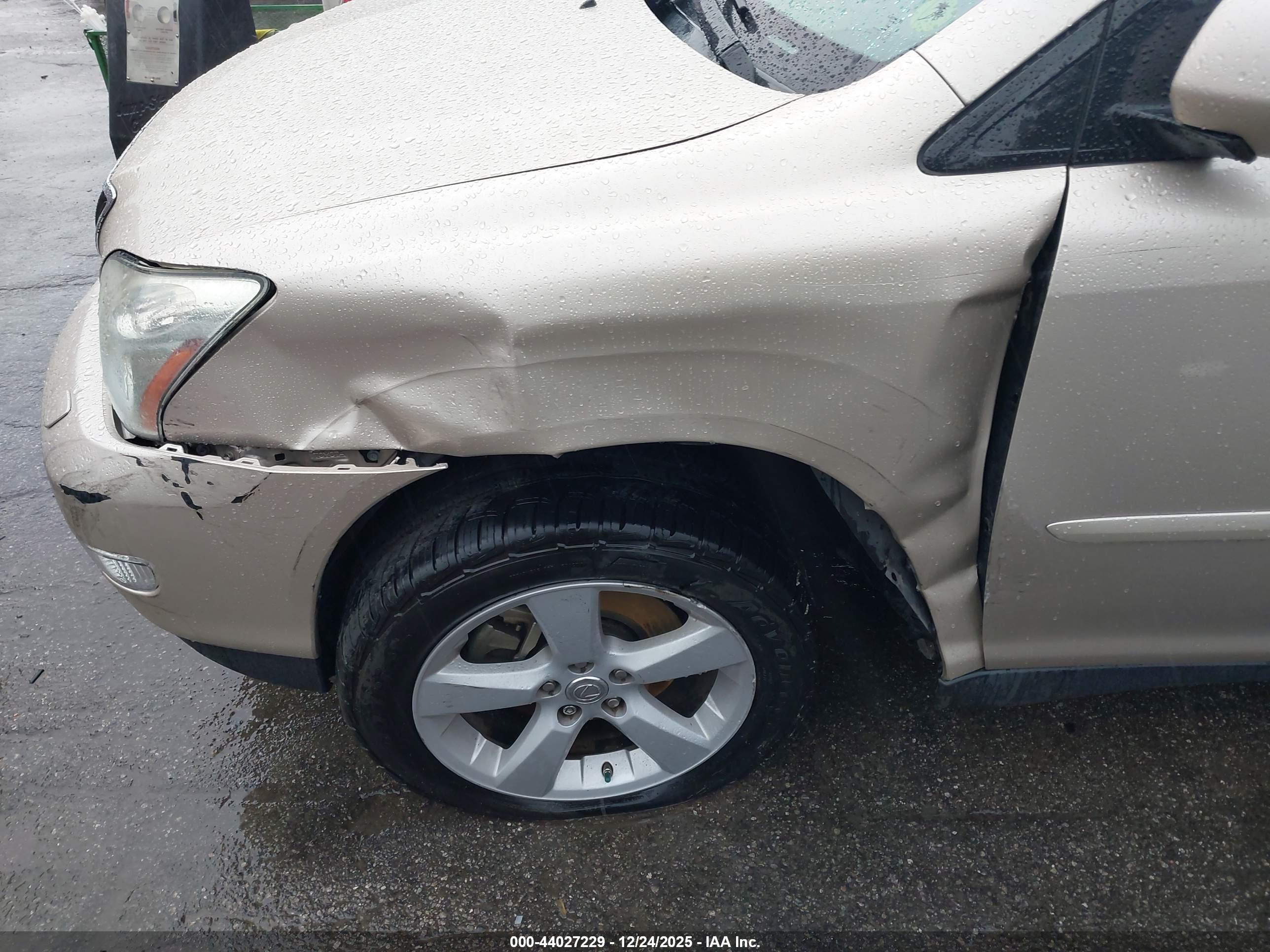 LEXUS RX image 6