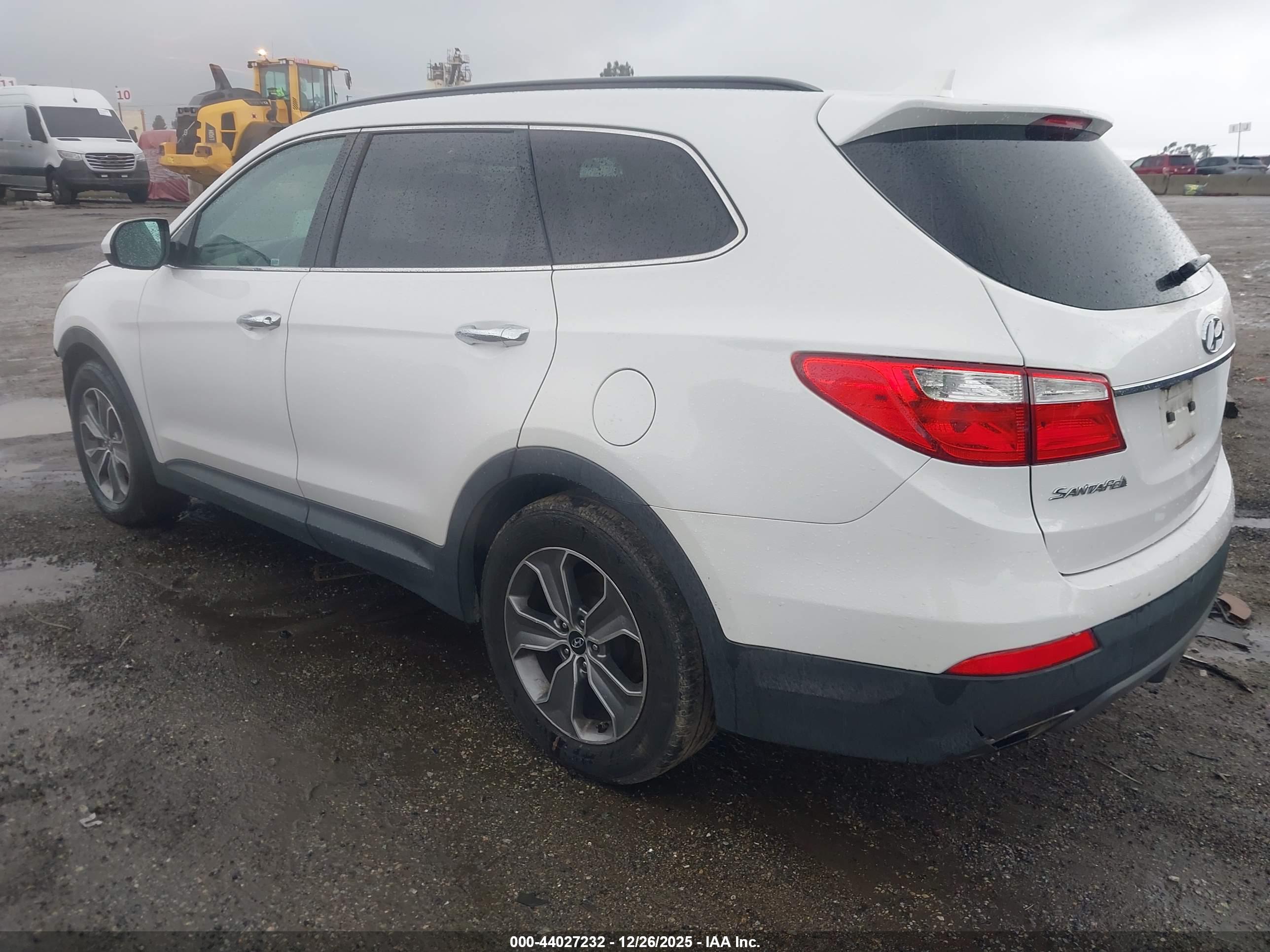 HYUNDAI SANTA image 3