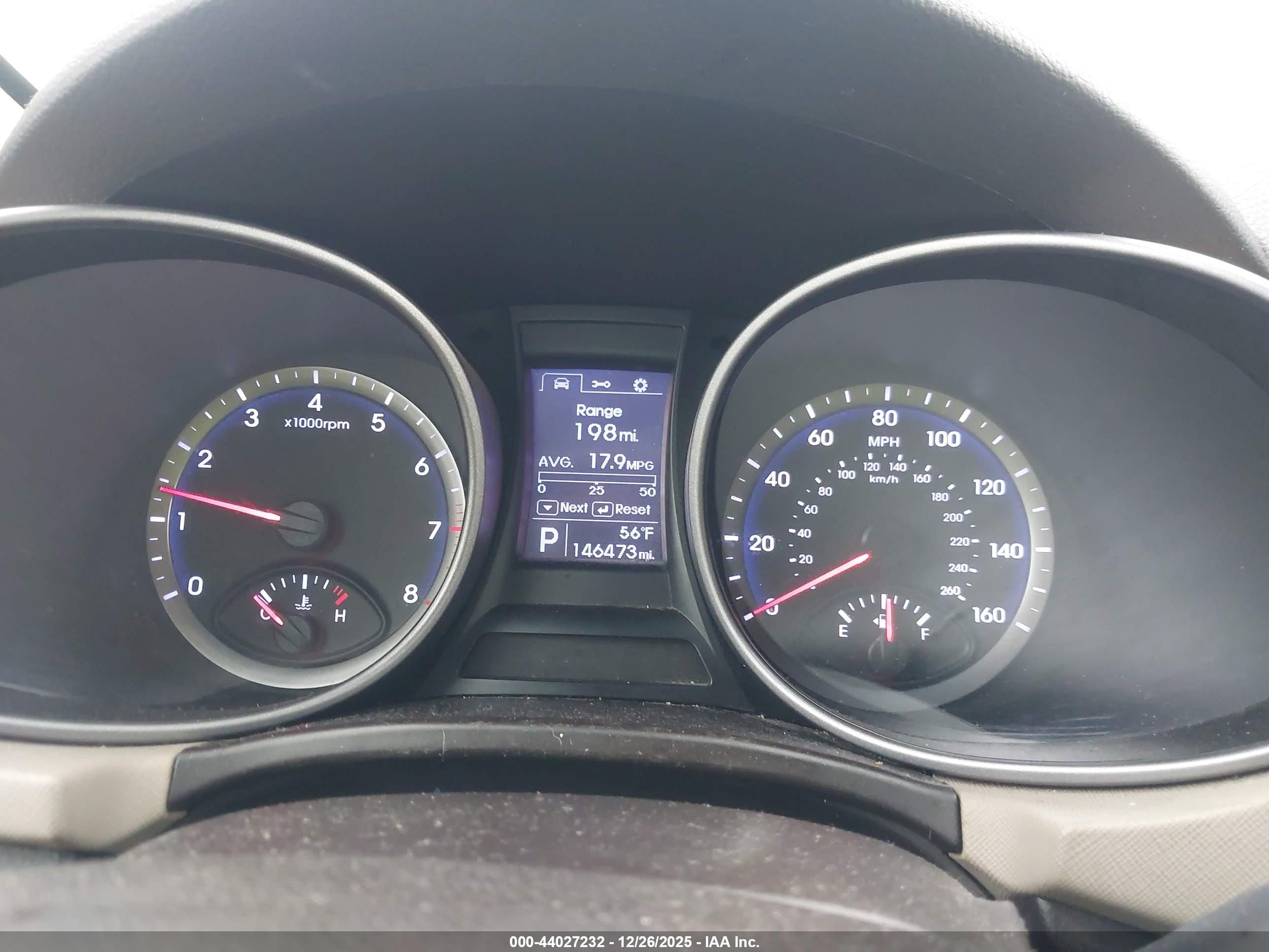 HYUNDAI SANTA image 7