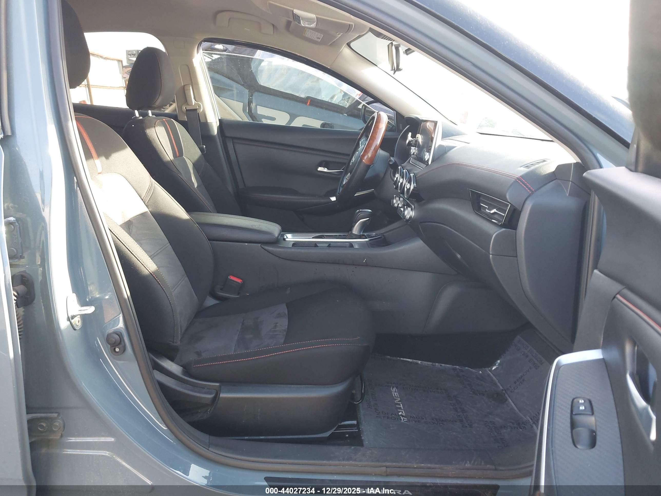 NISSAN SENTRA image 5
