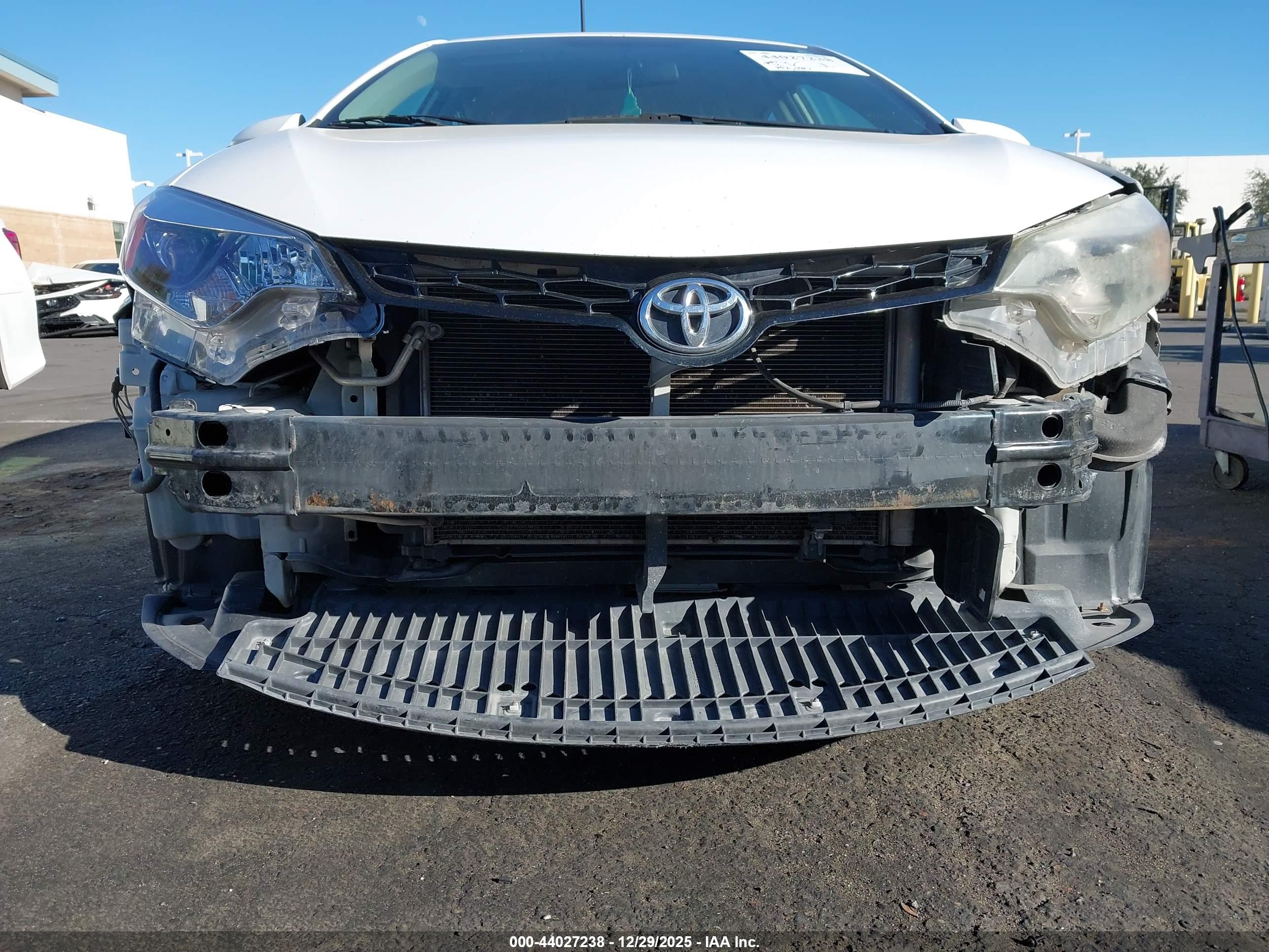 TOYOTA COROLLA image 6