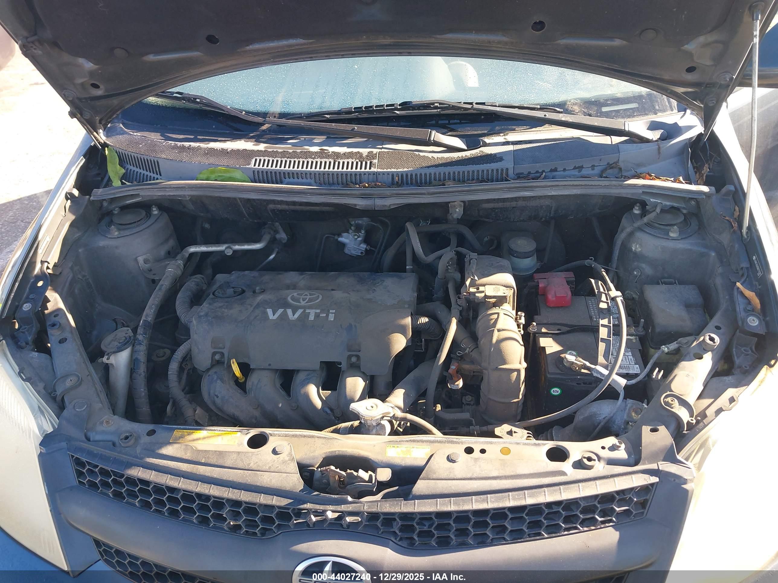 SCION XA image 10