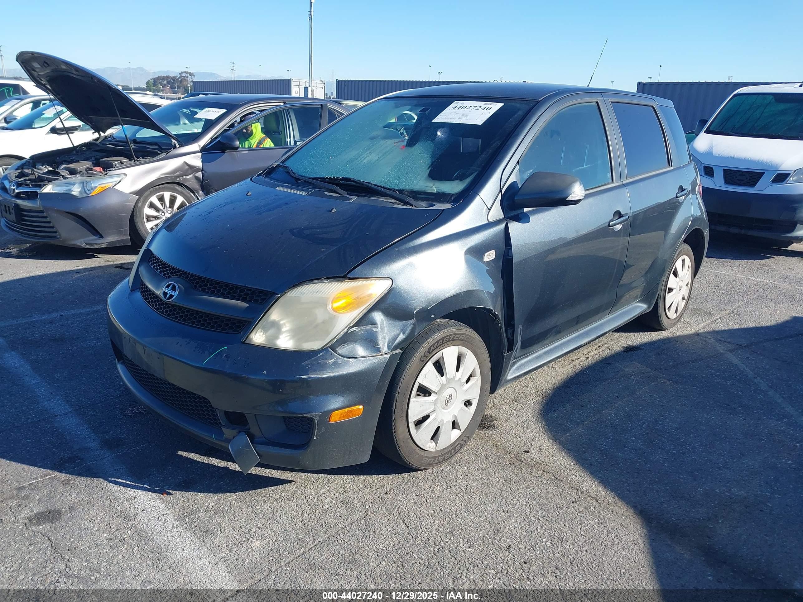 SCION XA image 2