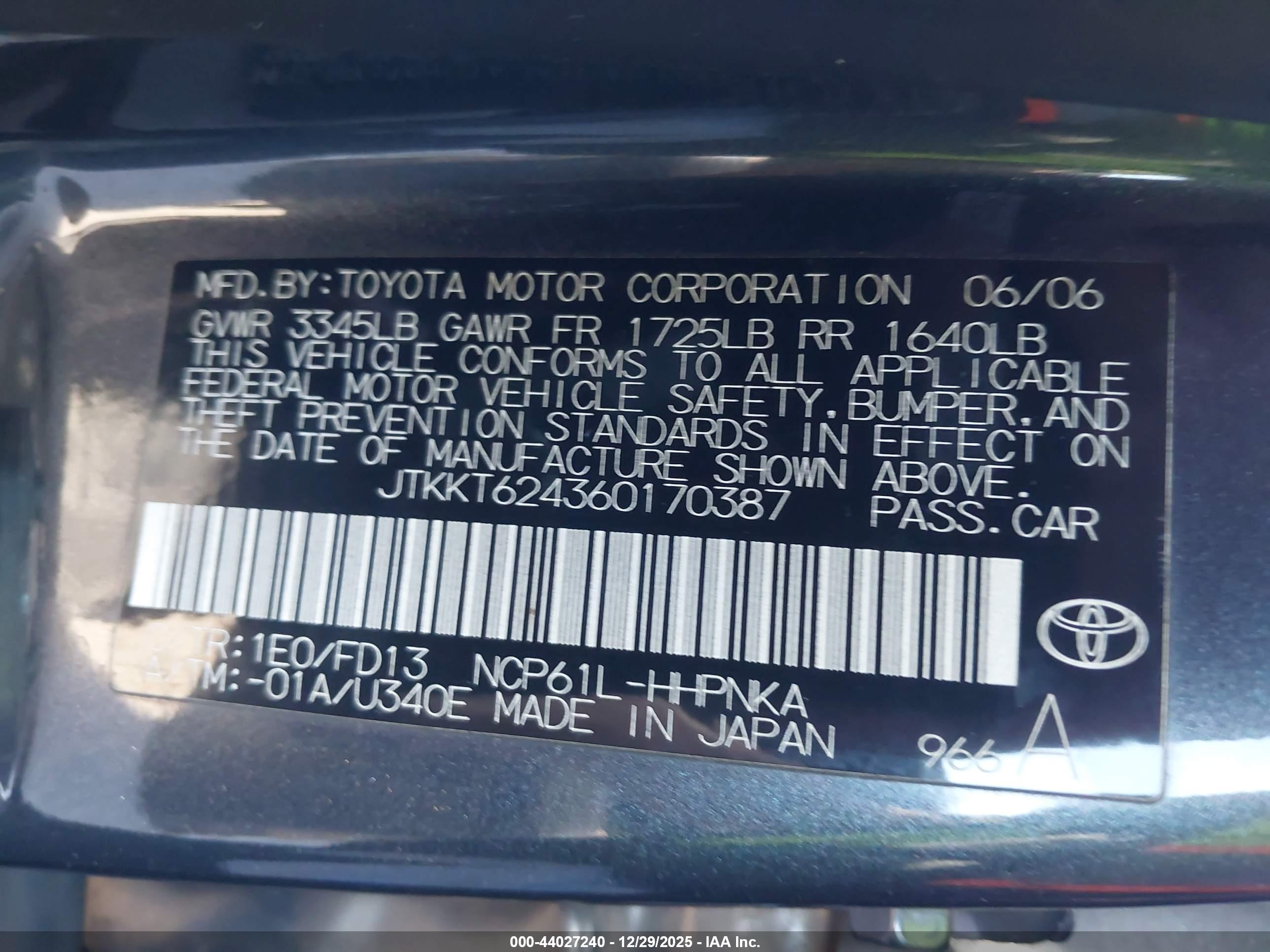 SCION XA image 9