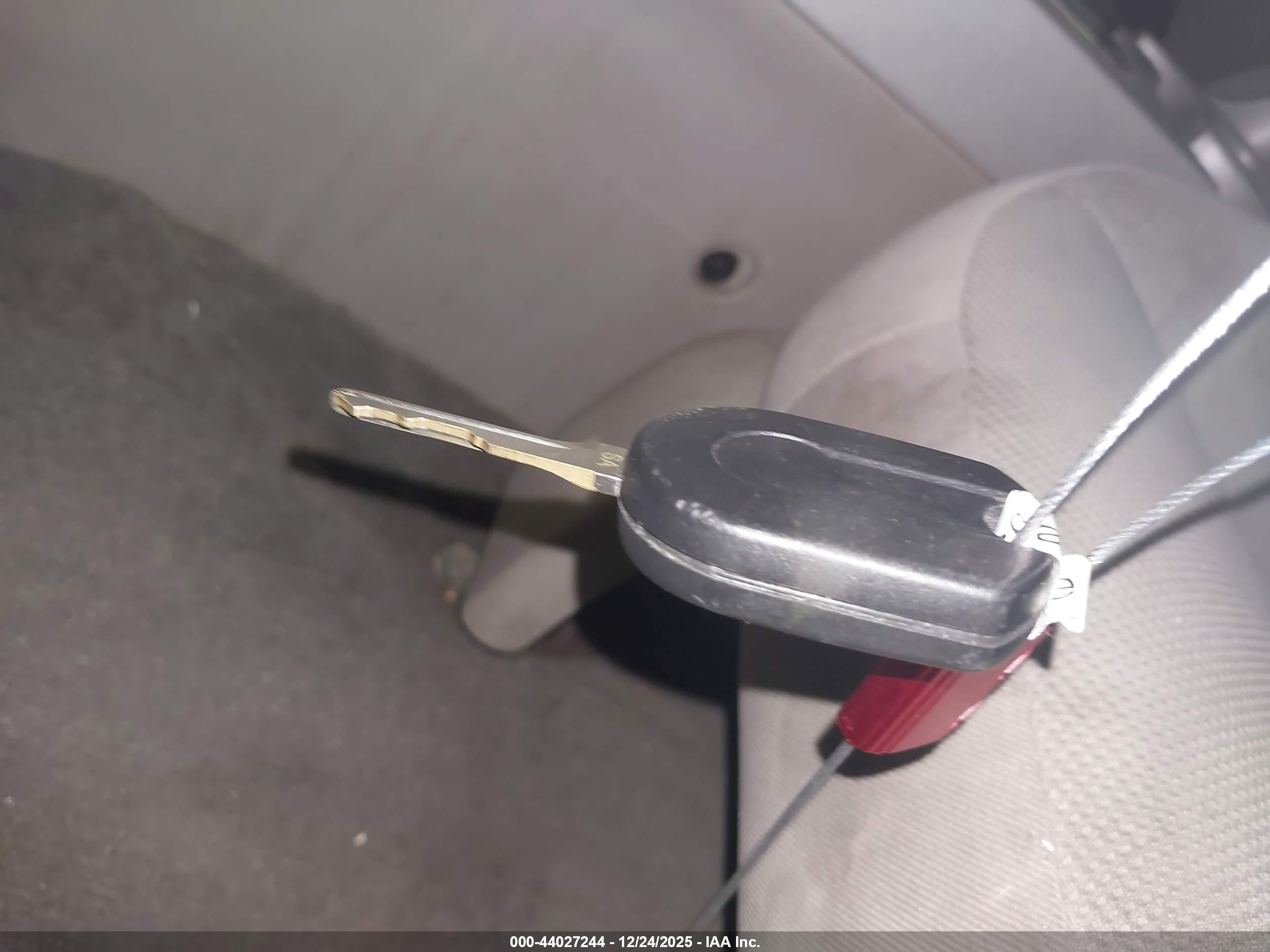 FORD ESCAPE image 11