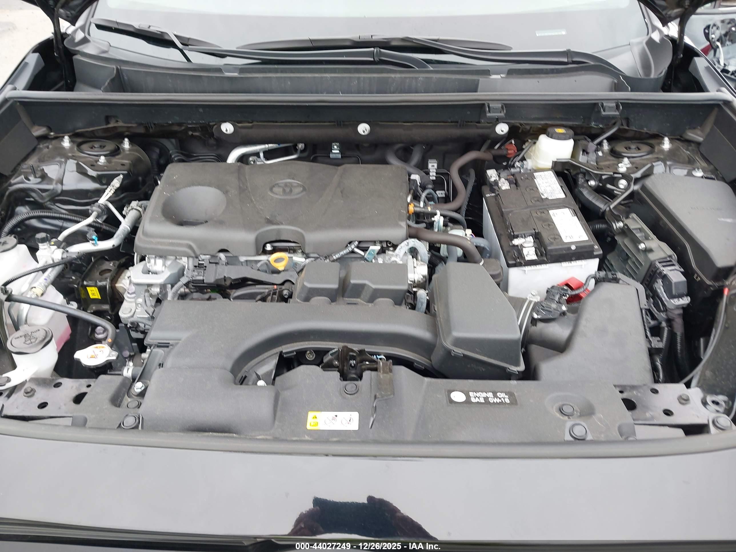 TOYOTA RAV4 image 10