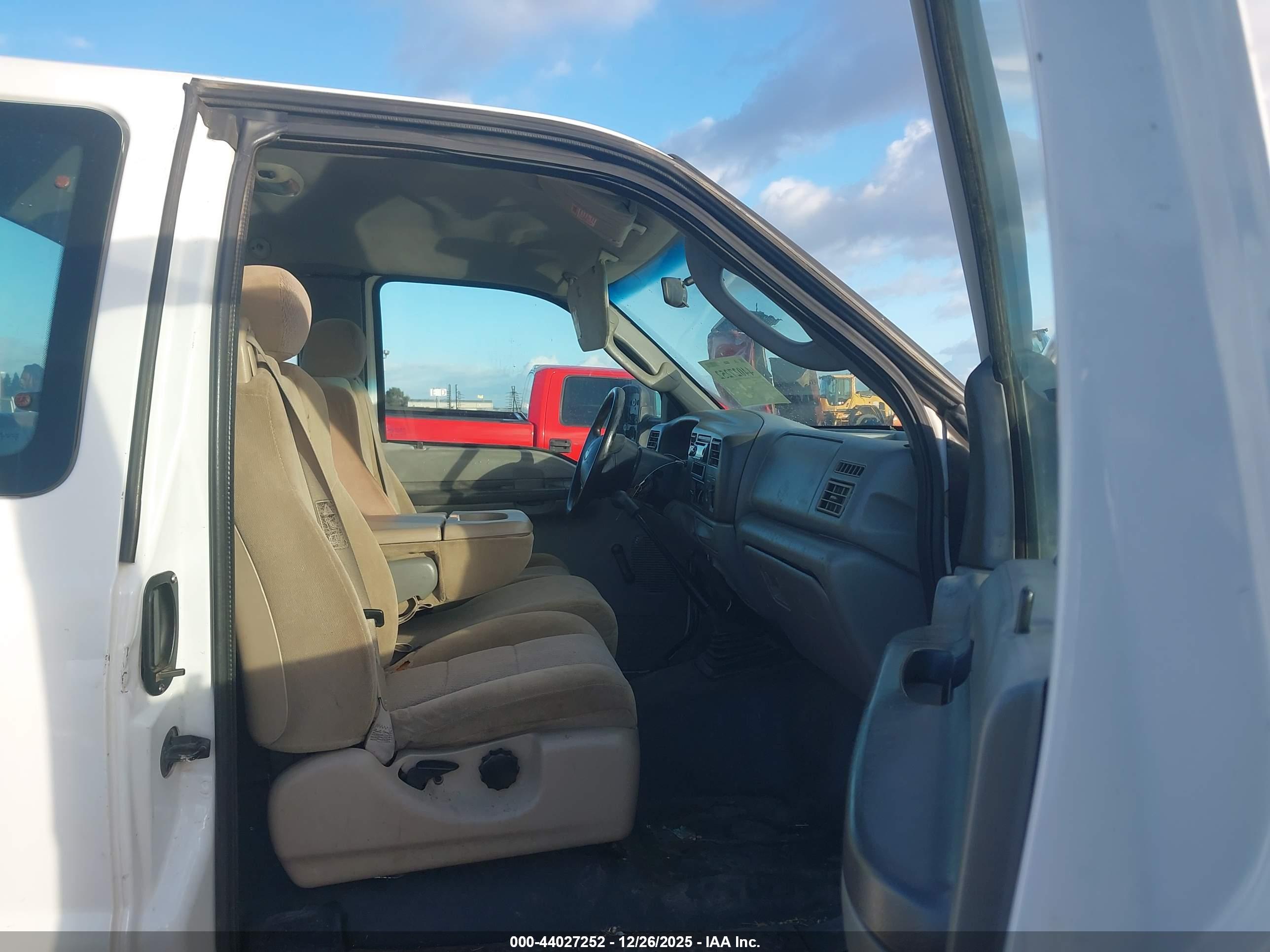 FORD F-250 image 5