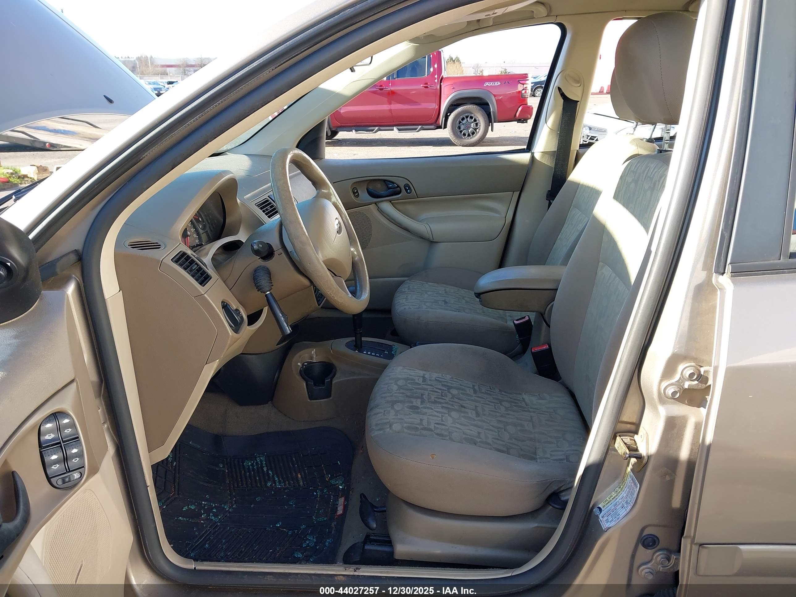 FORD FOCUS image 5