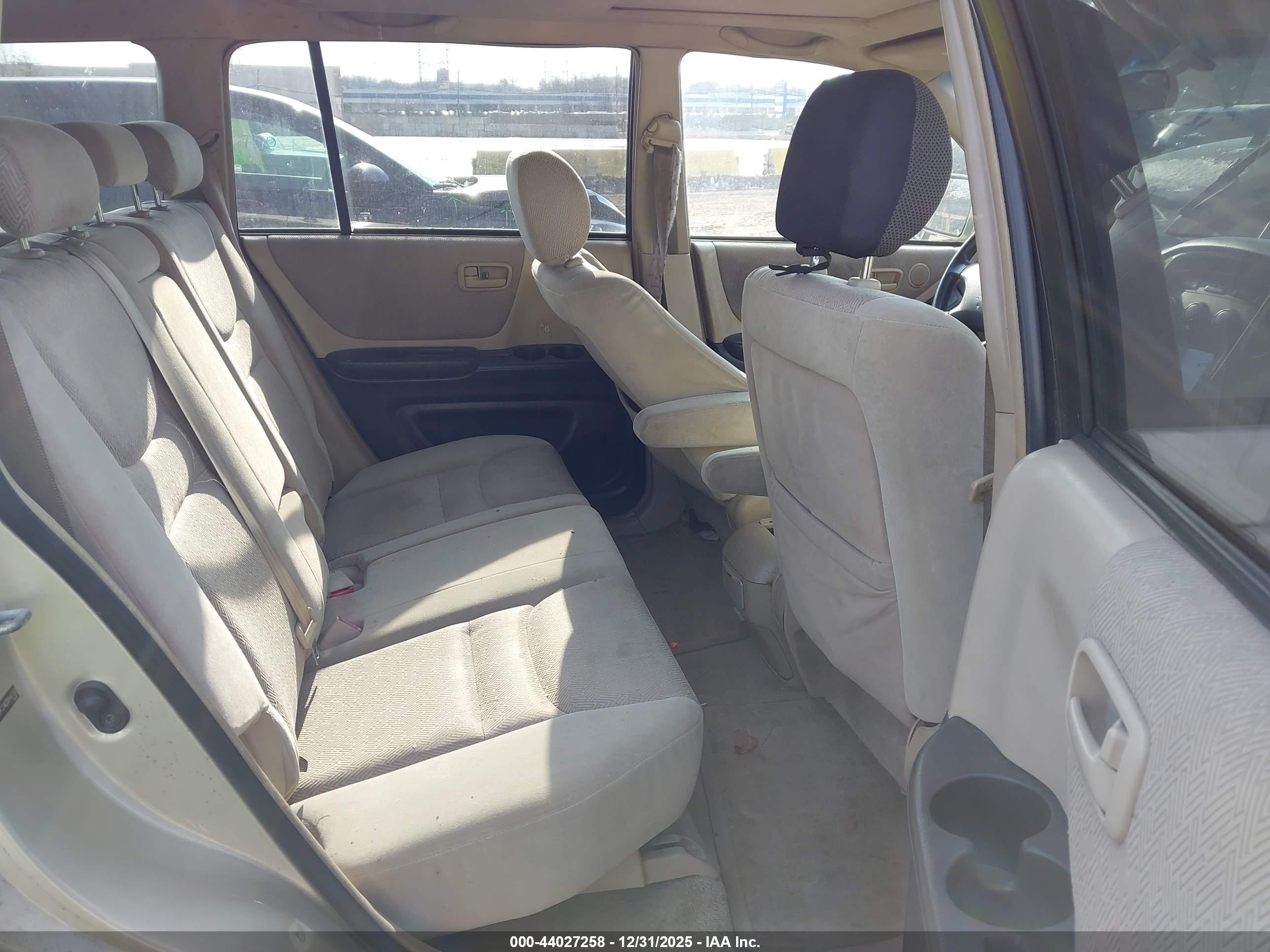 TOYOTA HIGHLANDER image 8