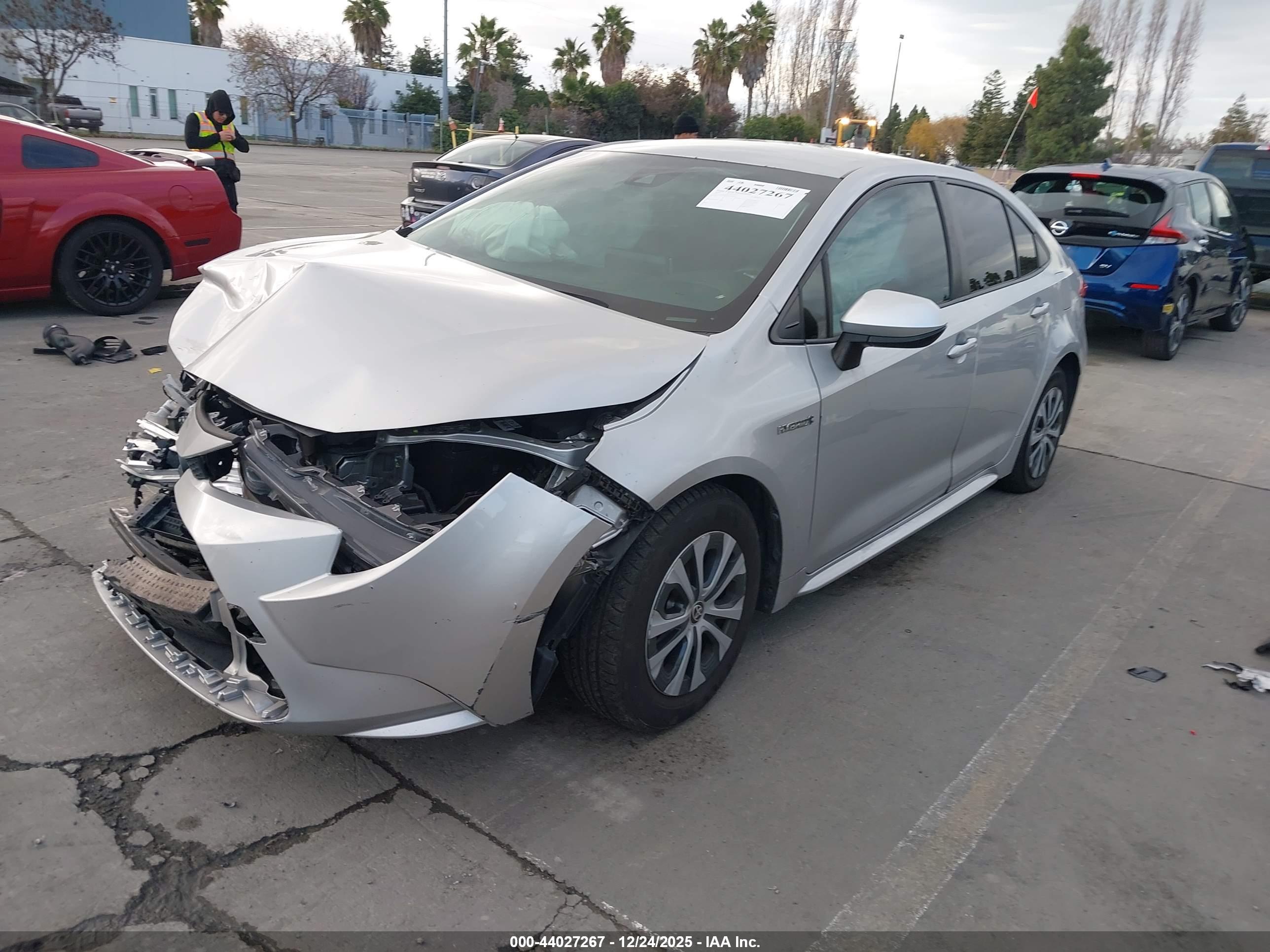 TOYOTA COROLLA image 2
