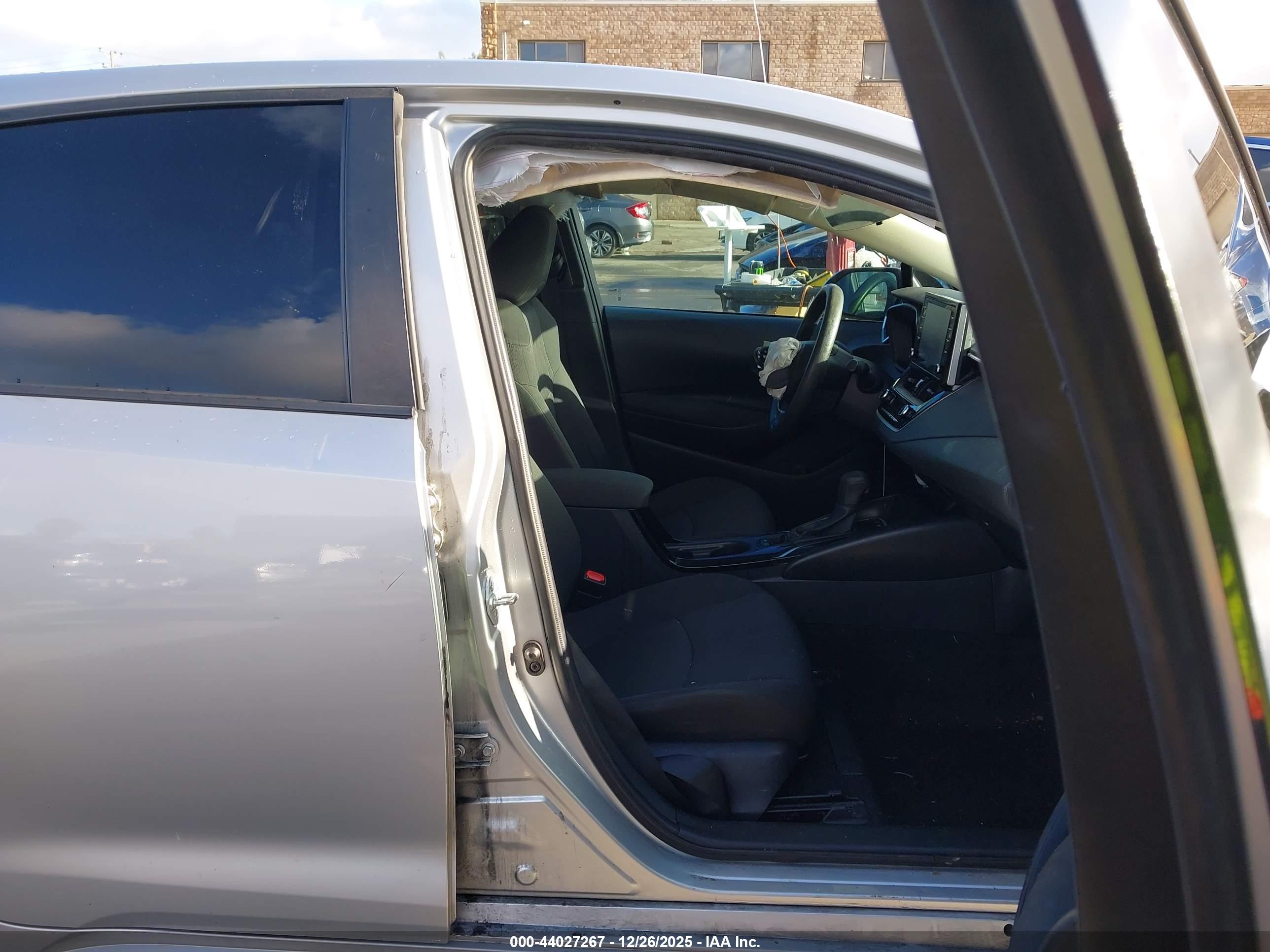 TOYOTA COROLLA image 5
