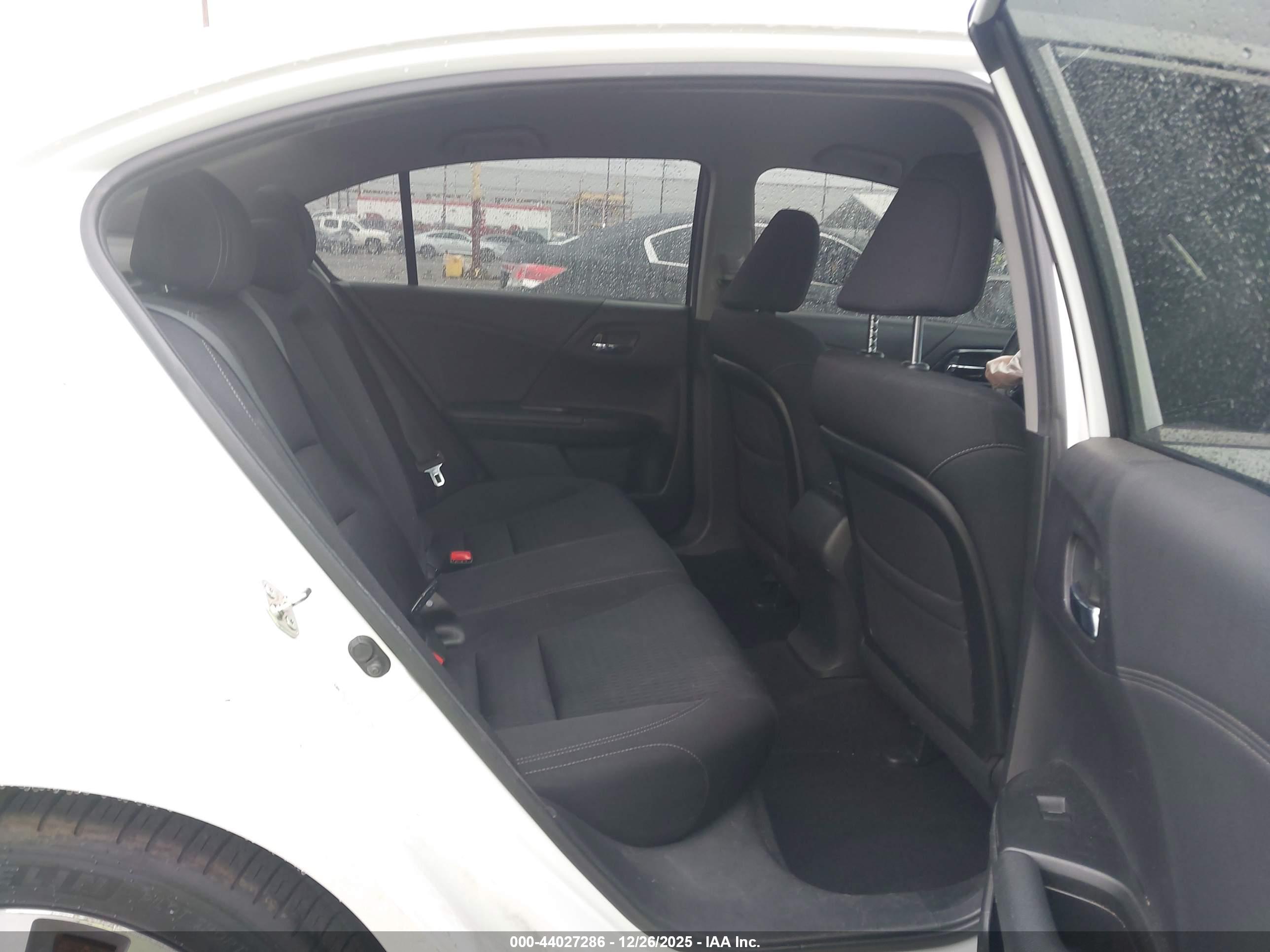 HONDA ACCORD image 8