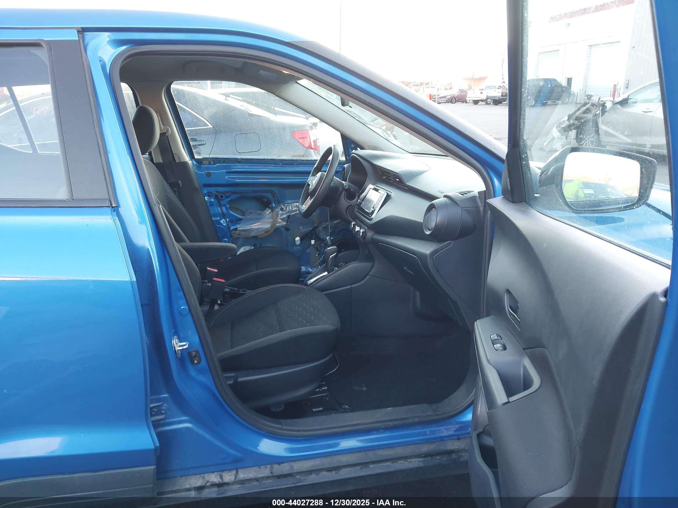 NISSAN KICKS image 5