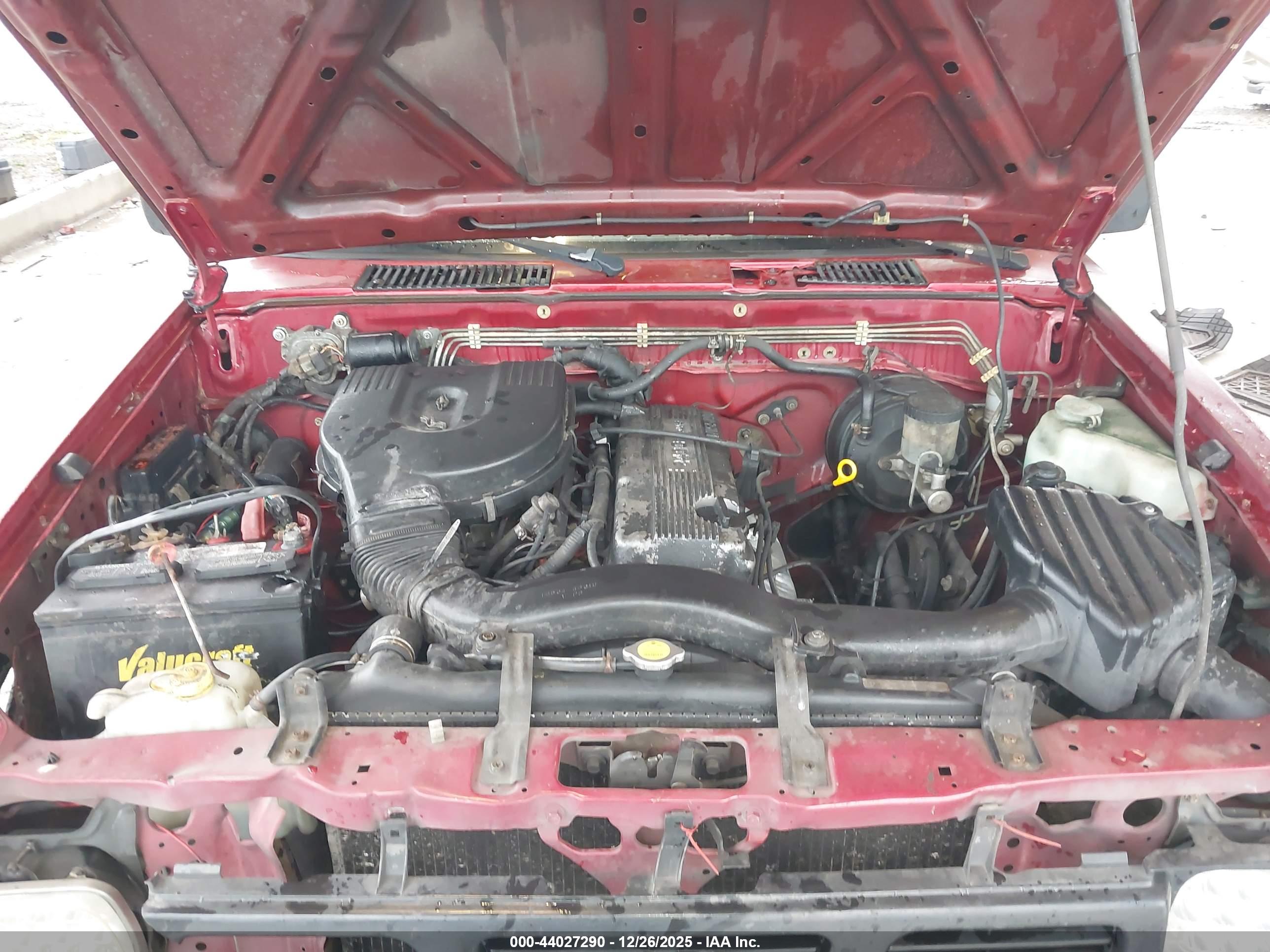 NISSAN TRUCK image 10