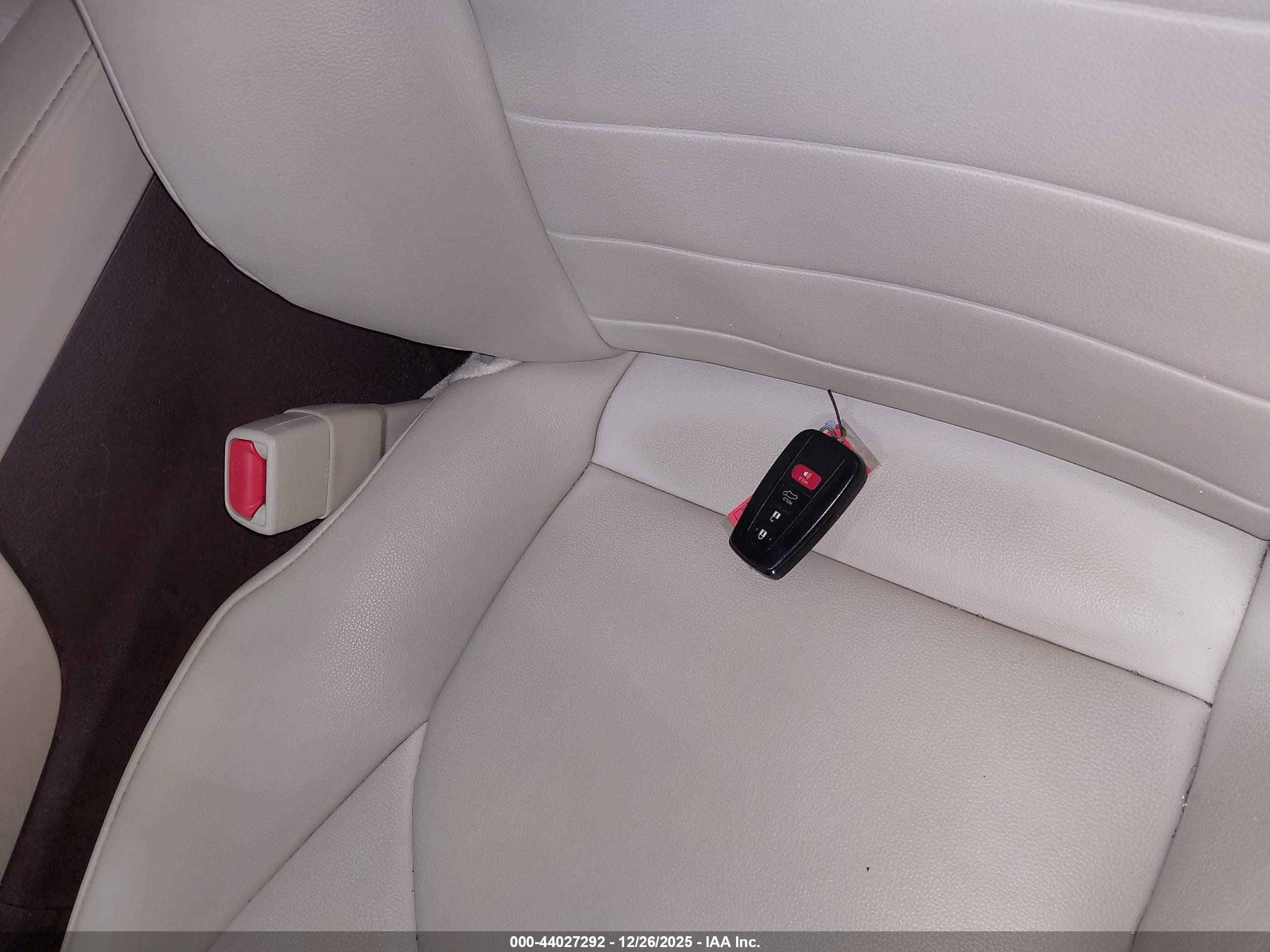 TOYOTA HIGHLANDER image 11