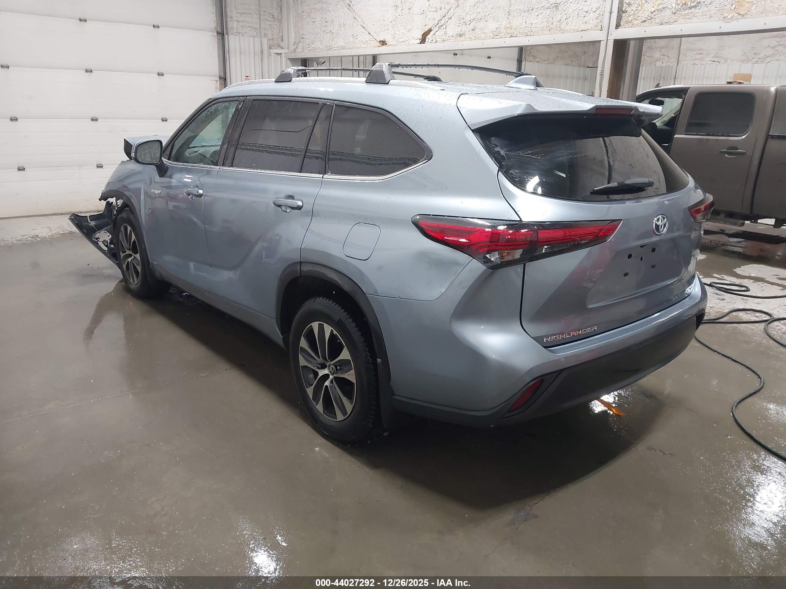 TOYOTA HIGHLANDER image 3