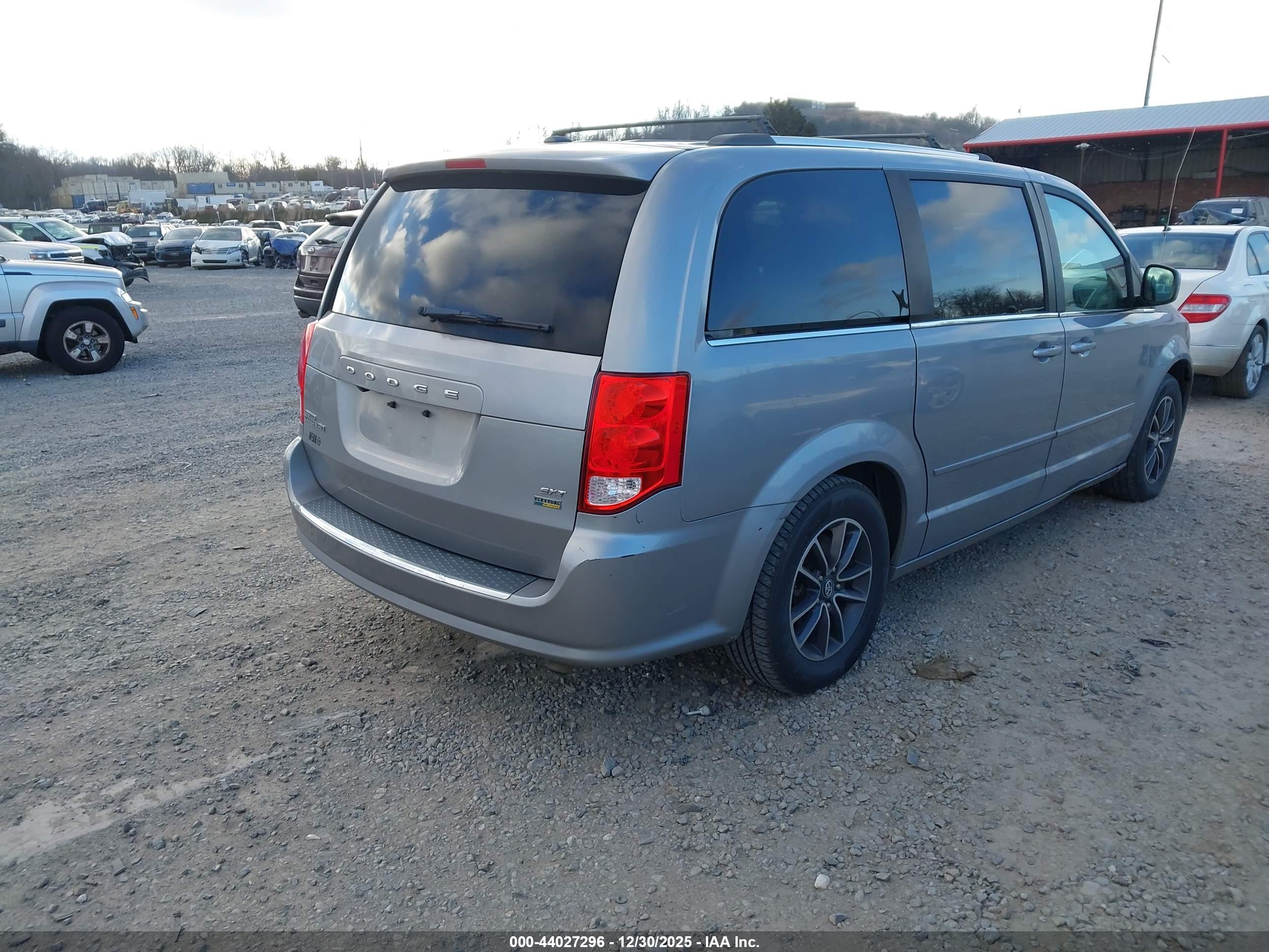 DODGE GRAND image 4
