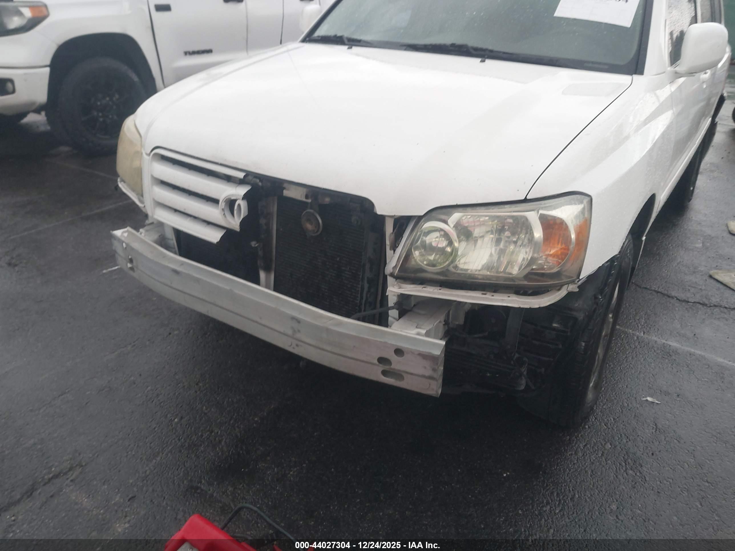 TOYOTA HIGHLANDER image 6