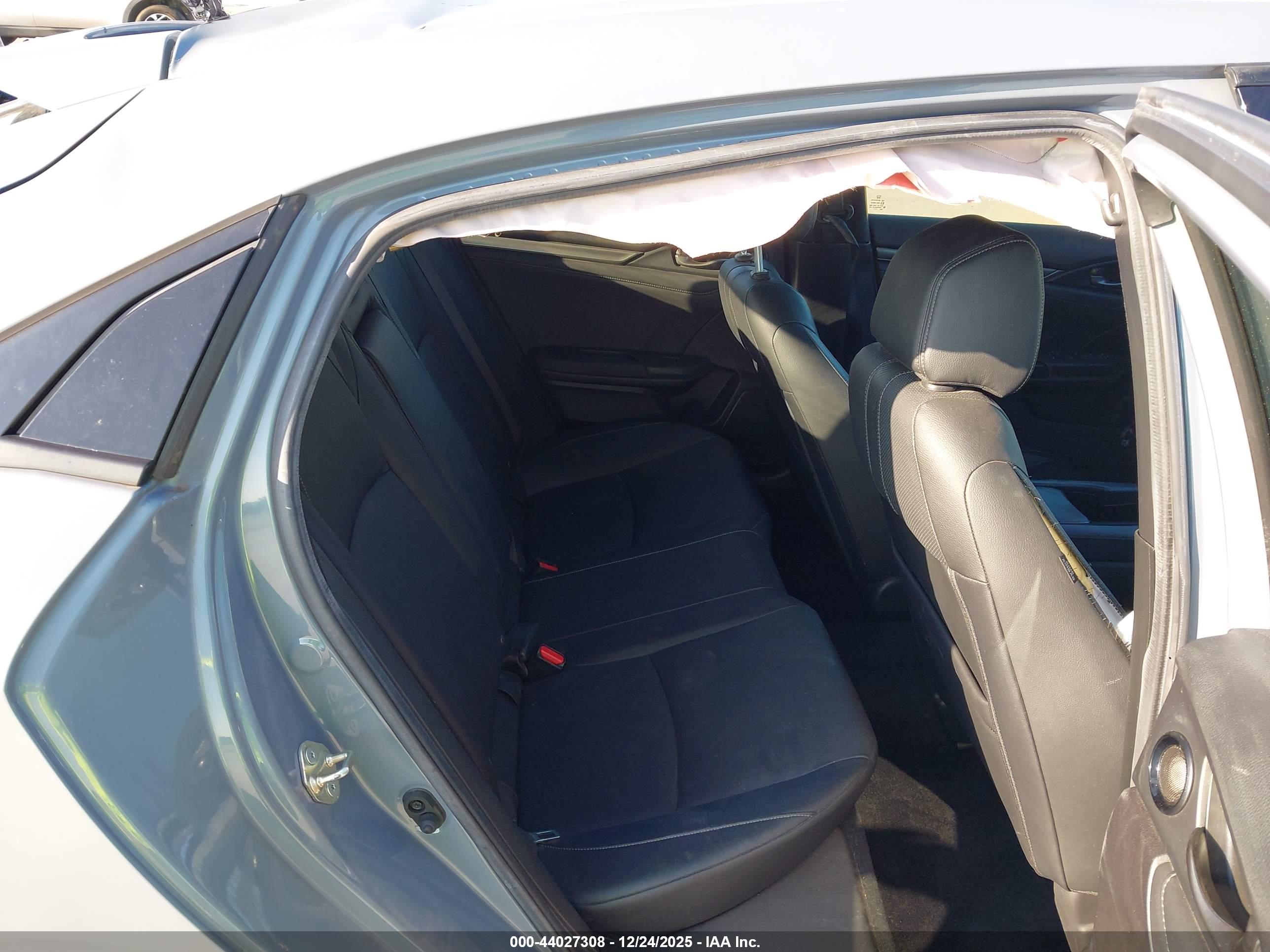 HONDA CIVIC image 8